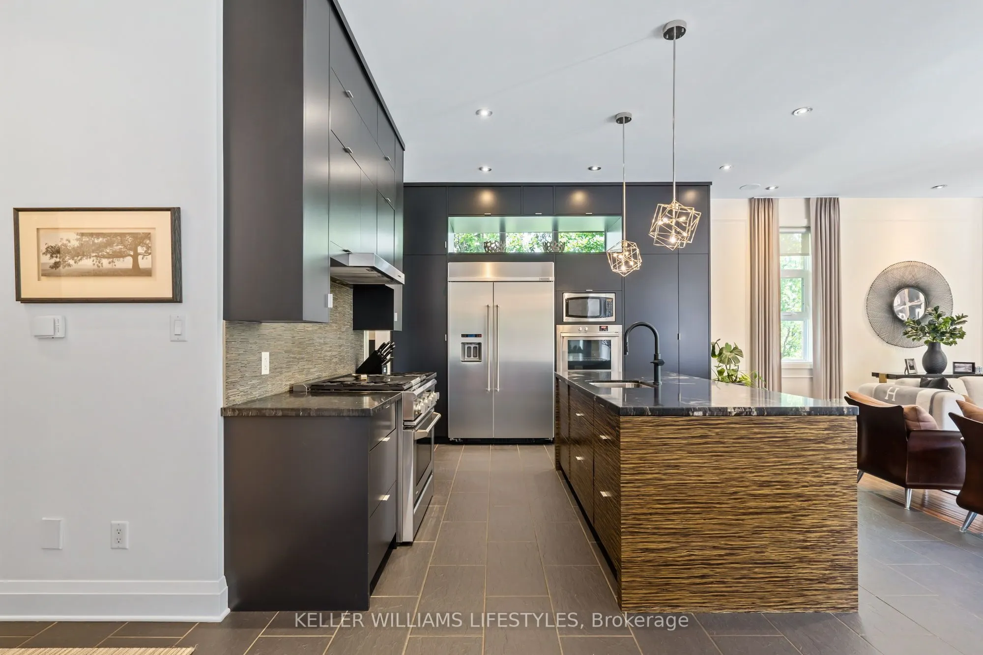 649 Valleystream Walk