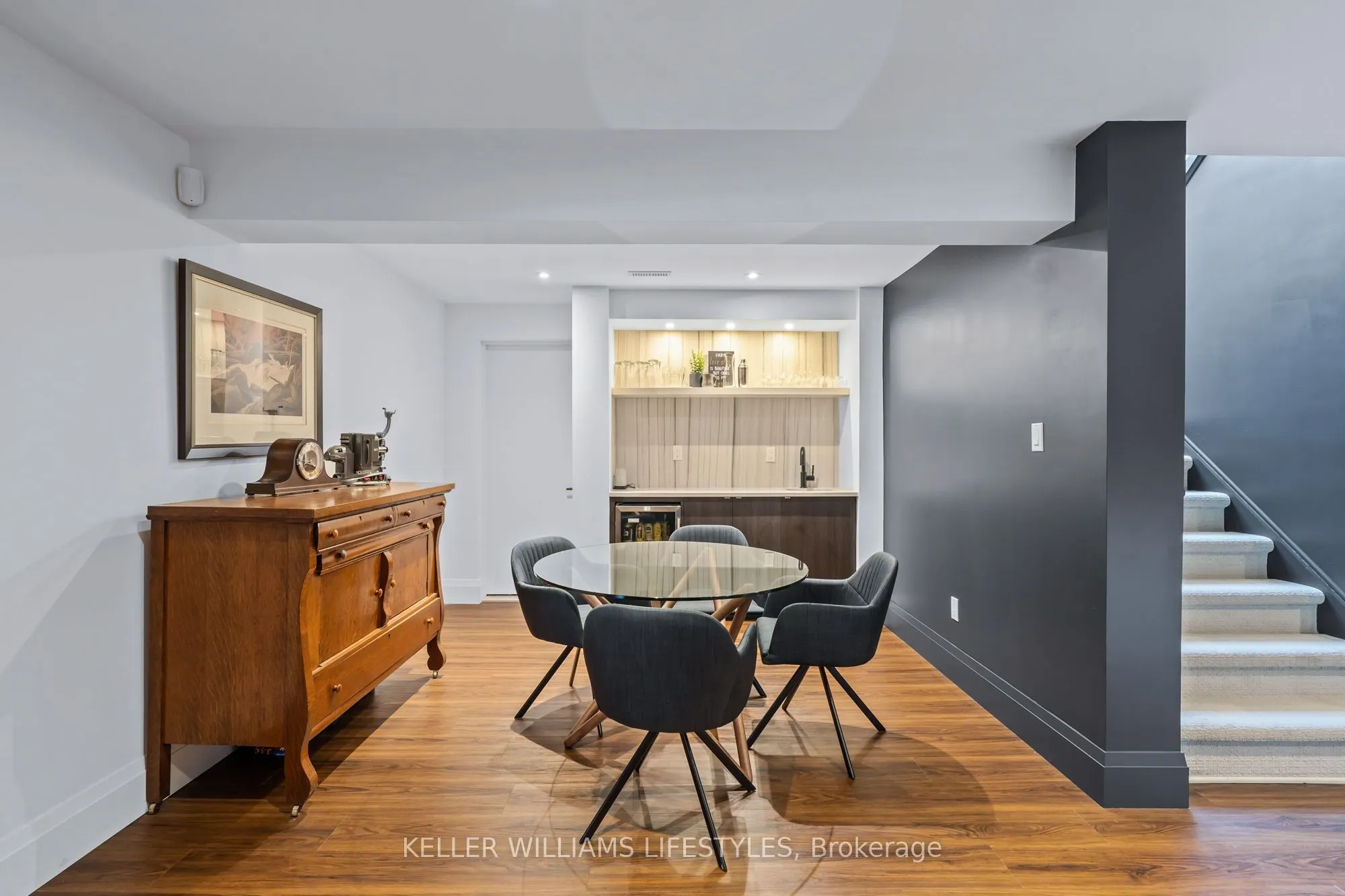 649 Valleystream Walk