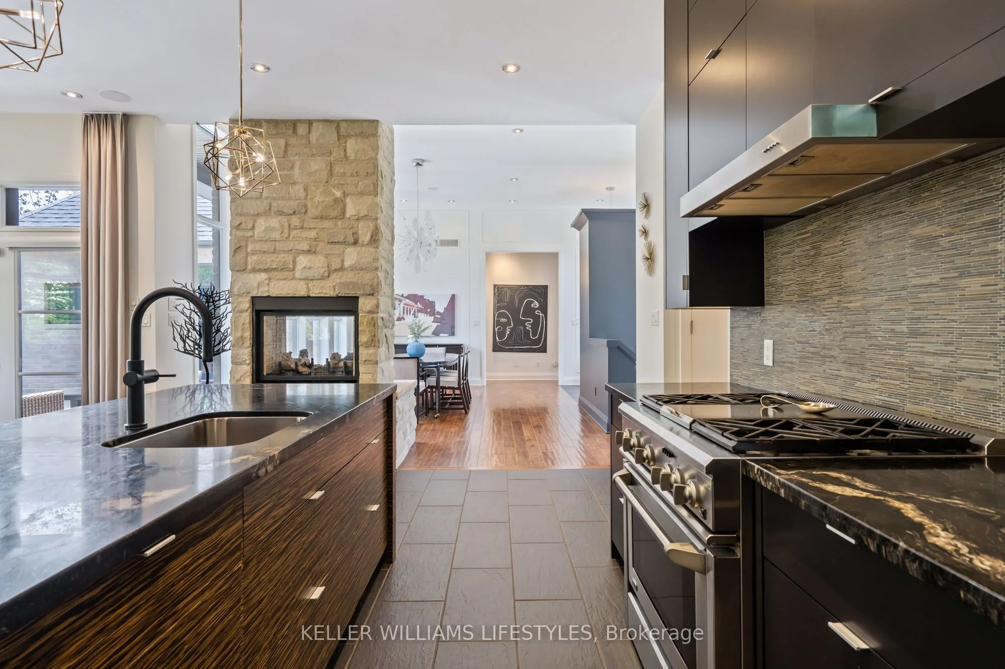 649 Valleystream Walk