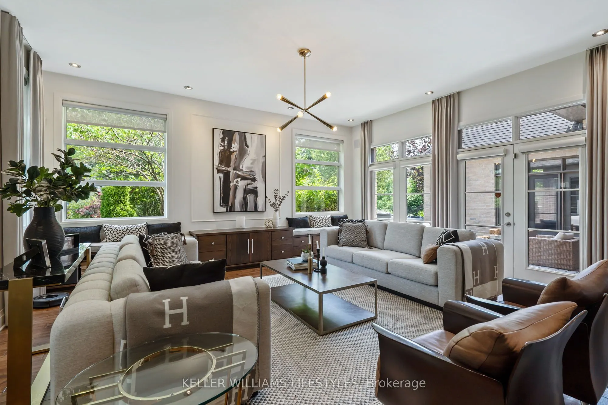 649 Valleystream Walk