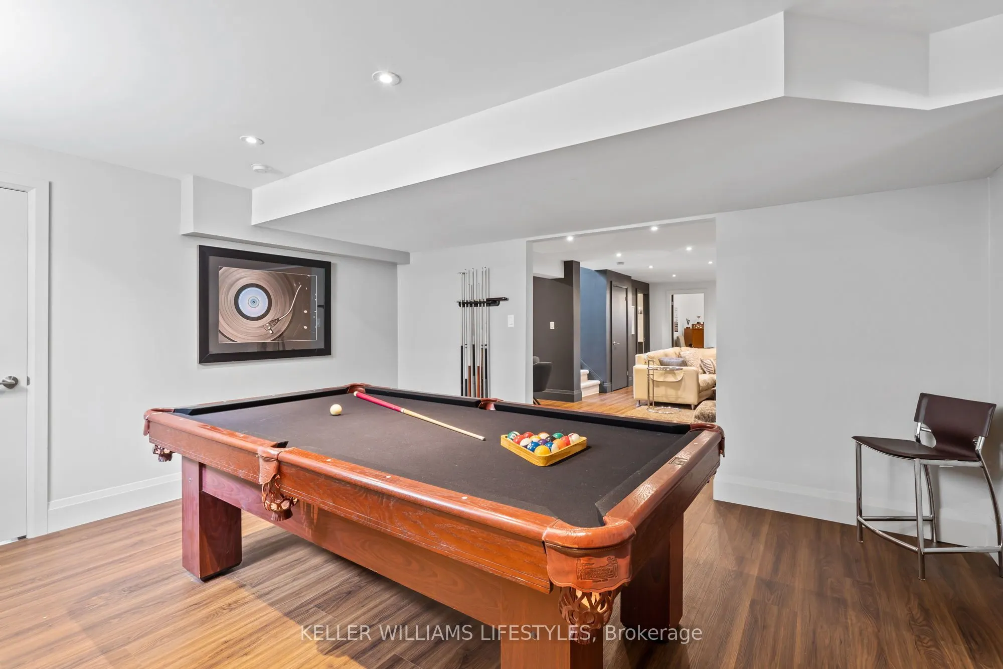 649 Valleystream Walk