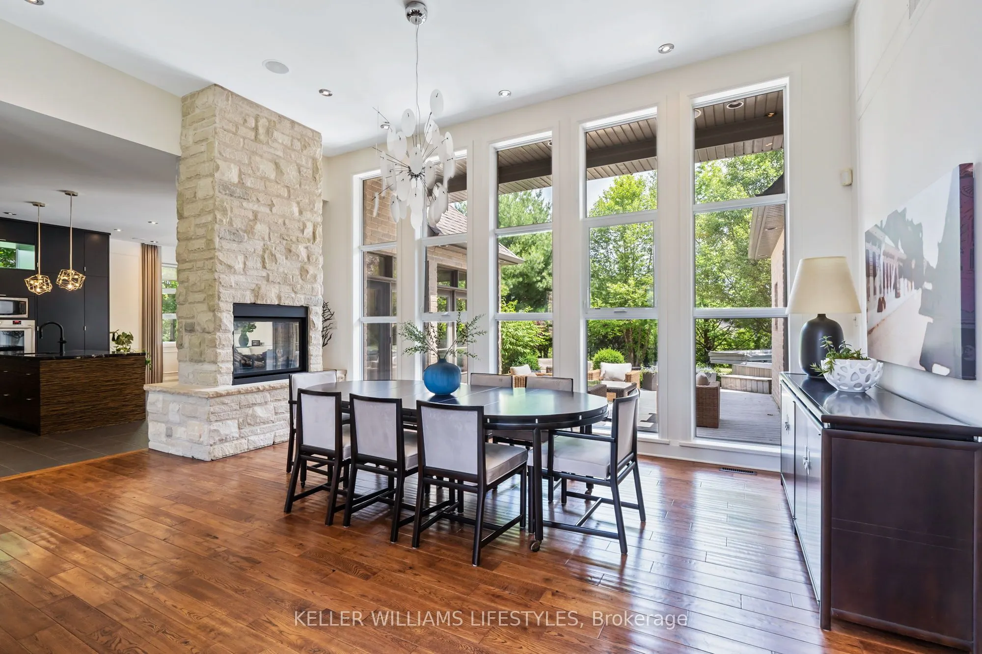 649 Valleystream Walk
