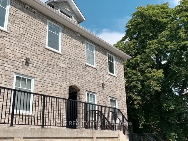 150 Alma Street, #102