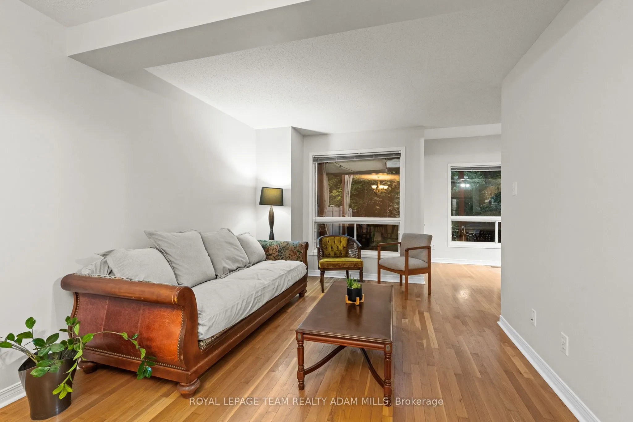 194 Blackdome Crescent