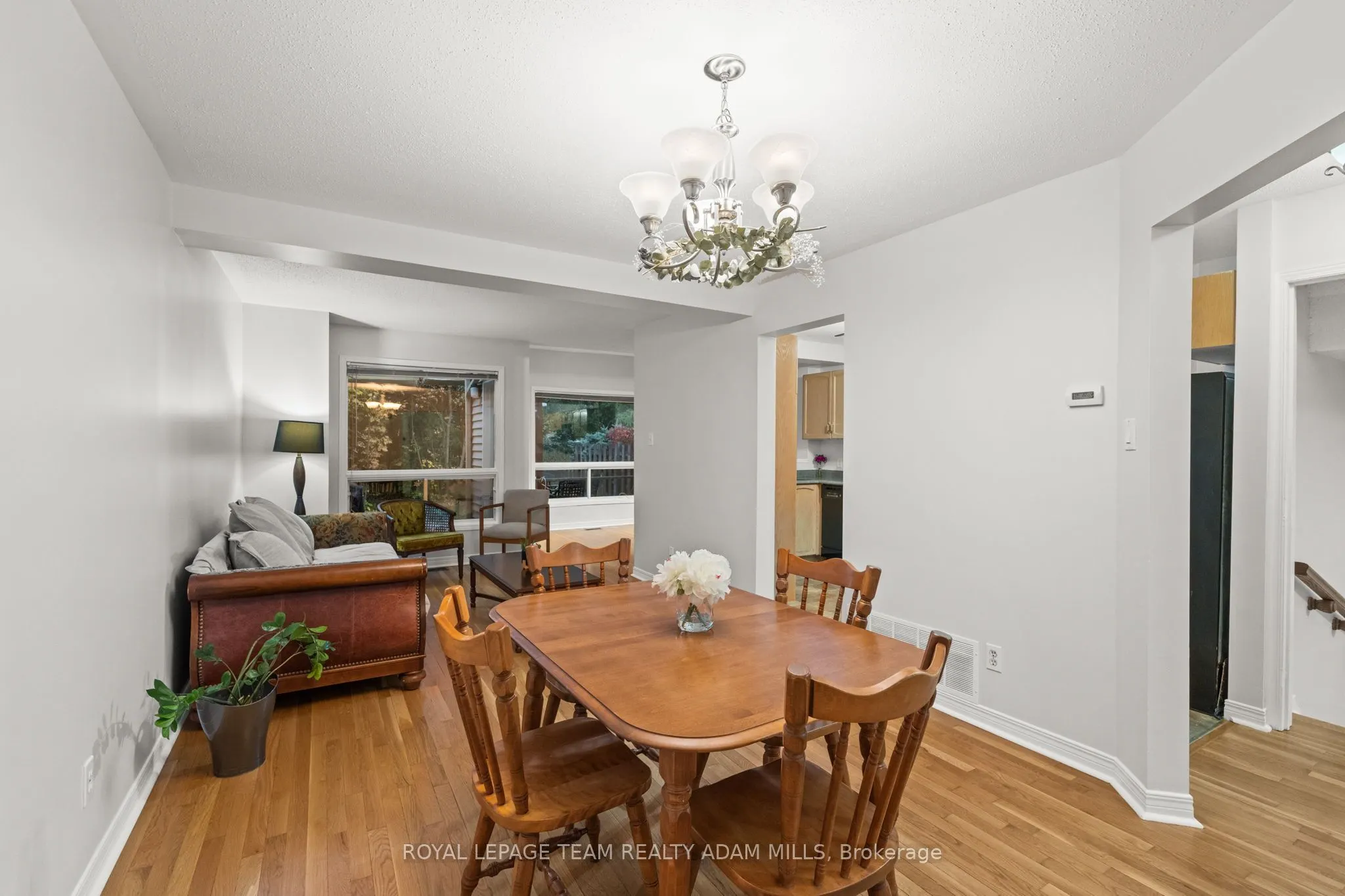 194 Blackdome Crescent