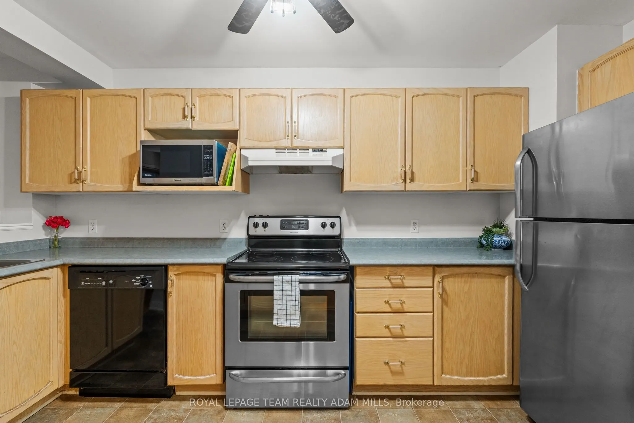 194 Blackdome Crescent