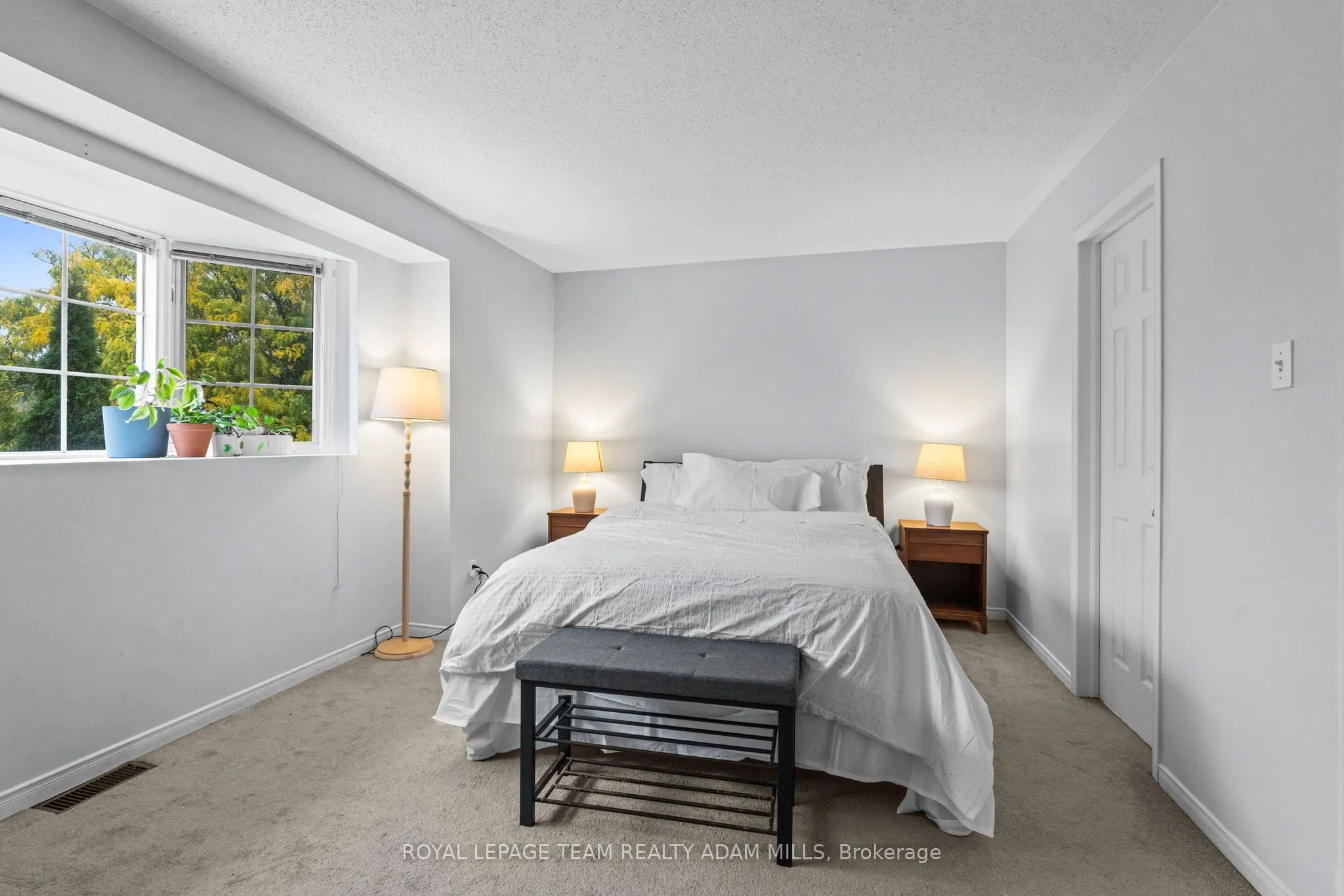 194 Blackdome Crescent