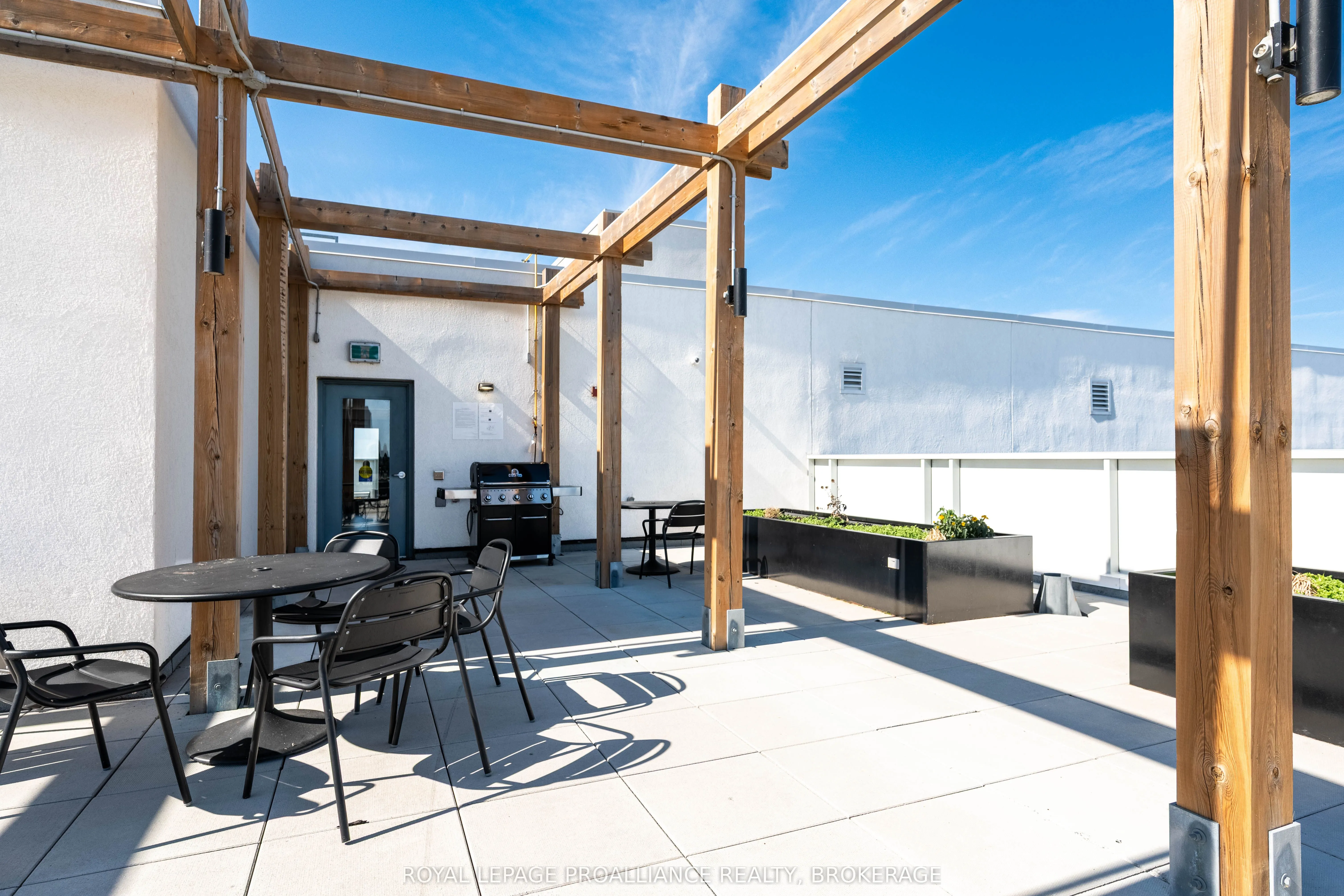 652 Princess Street, #914