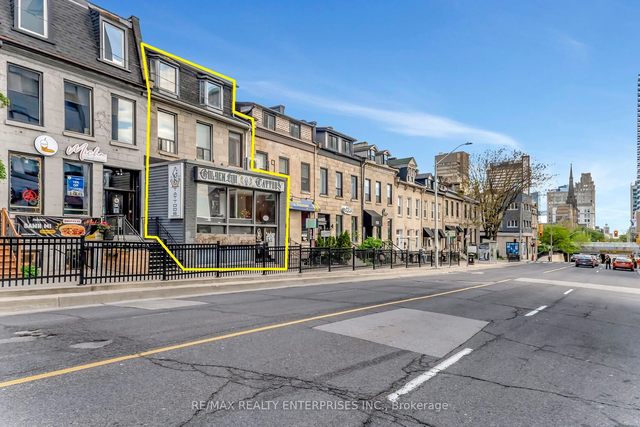156 James Street S