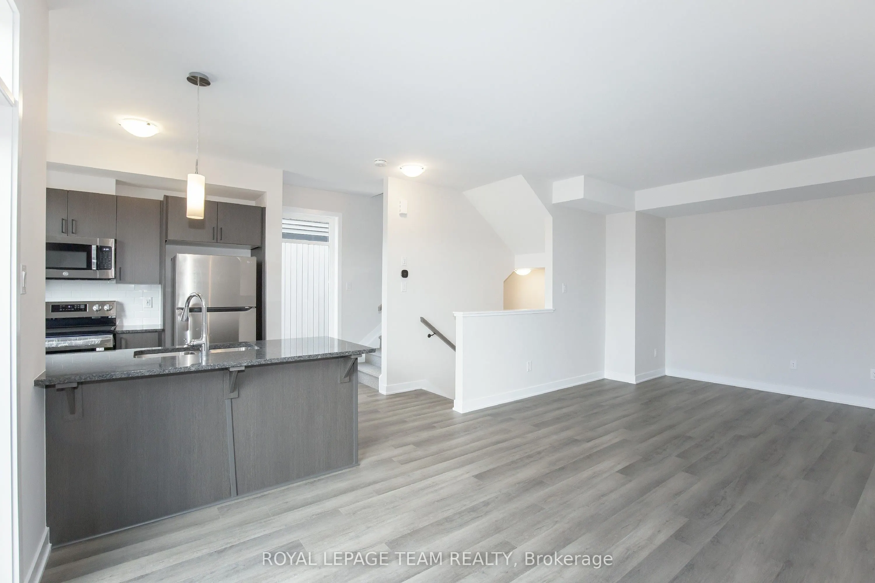 206 Tussock Private