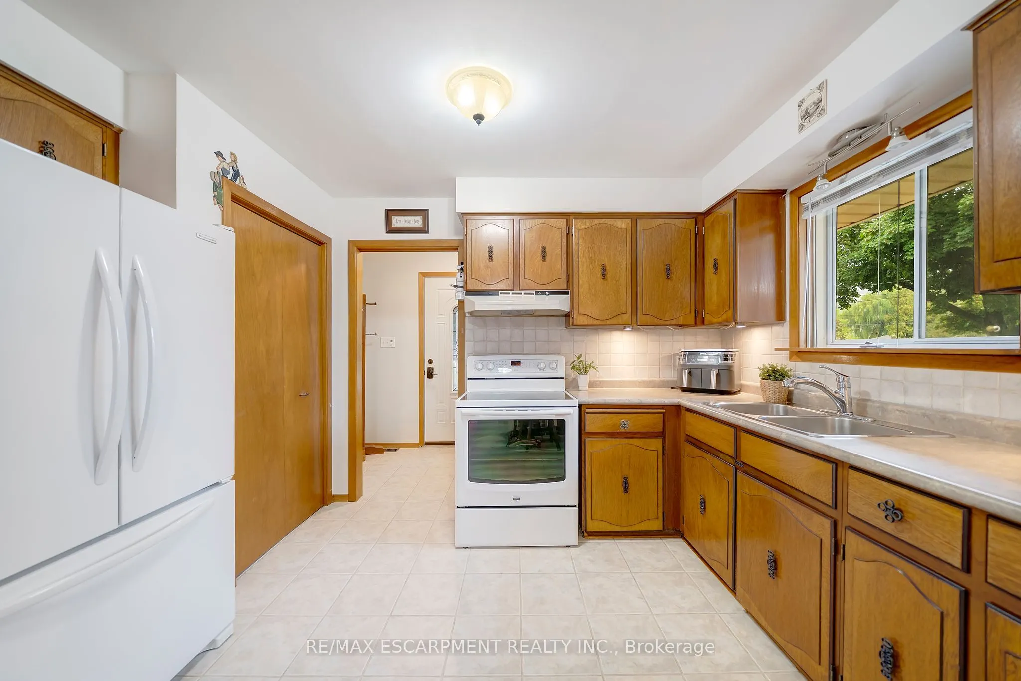 12 Geddes Street