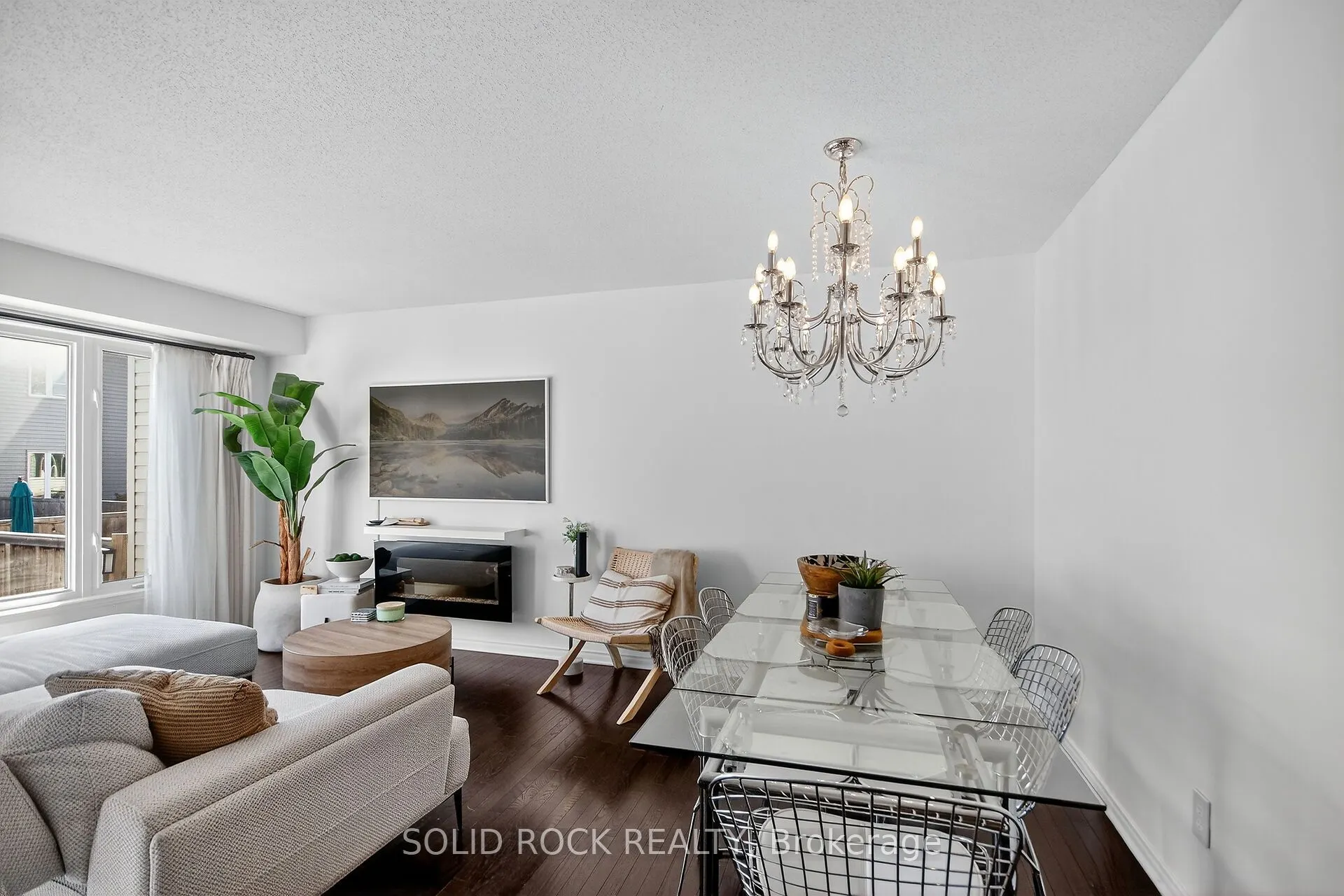 152 MARAVISTA Drive