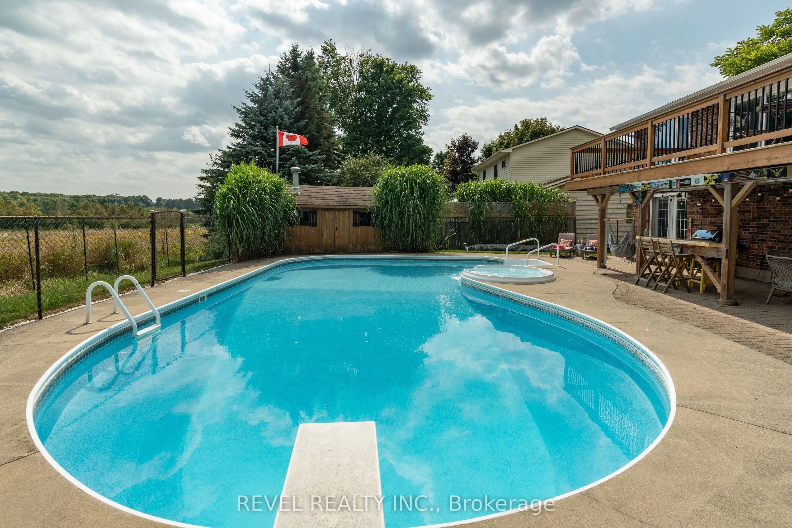 29 Armstrong Crescent
