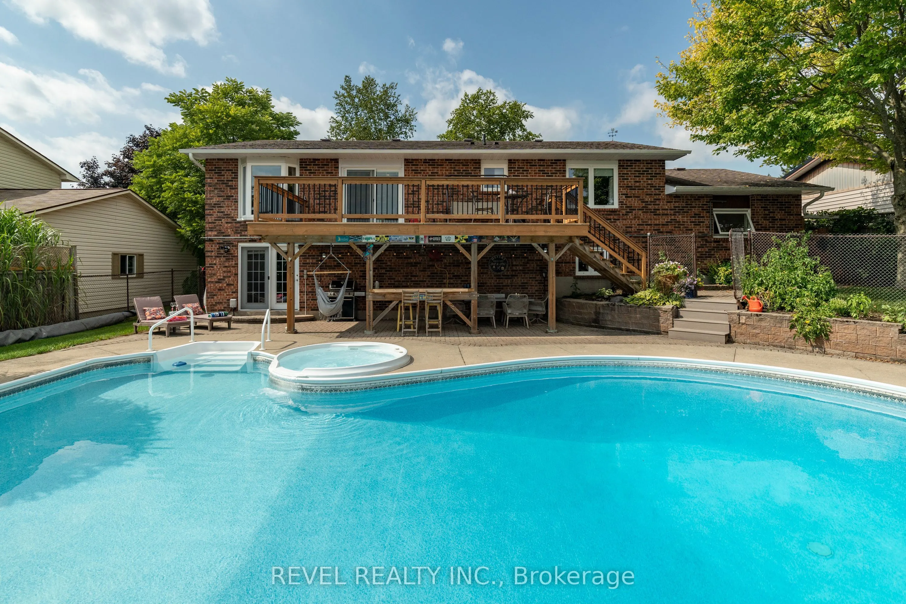 29 Armstrong Crescent