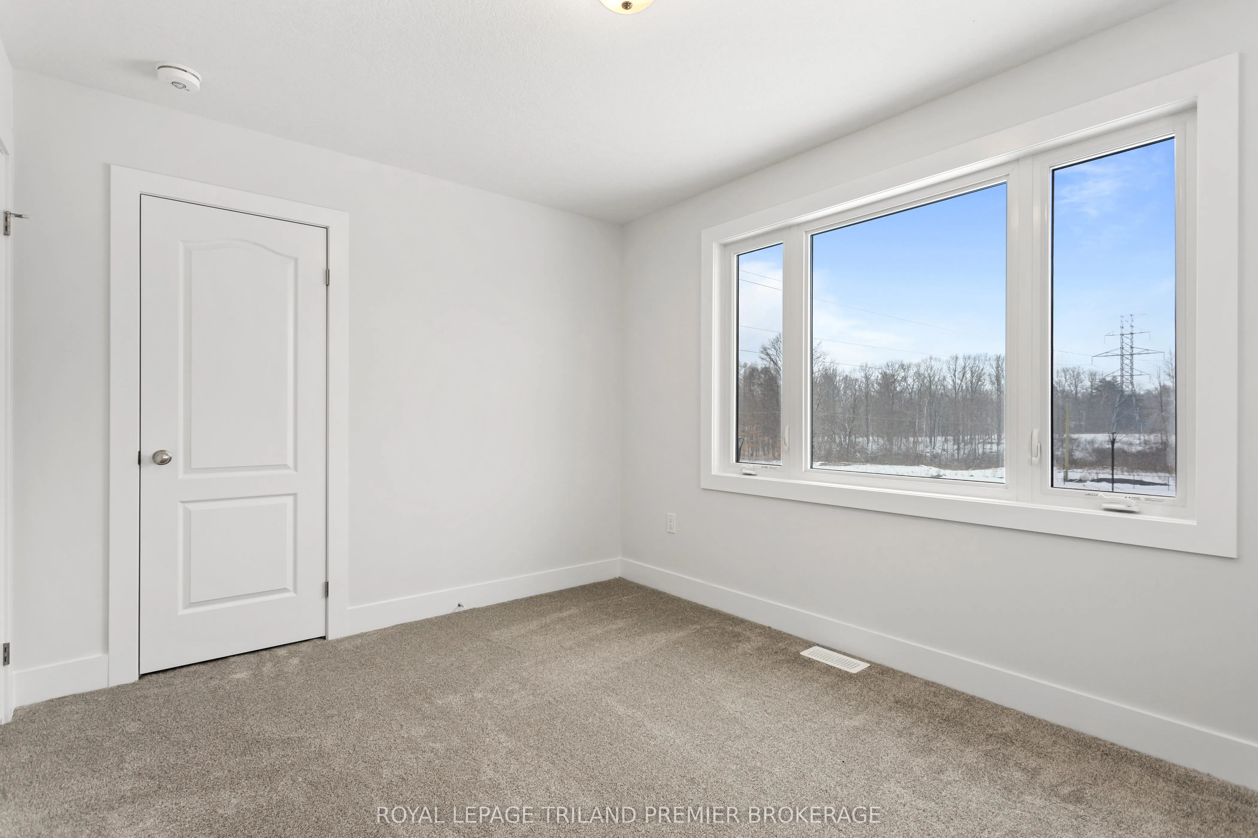 1585 CHICKADEE Trail