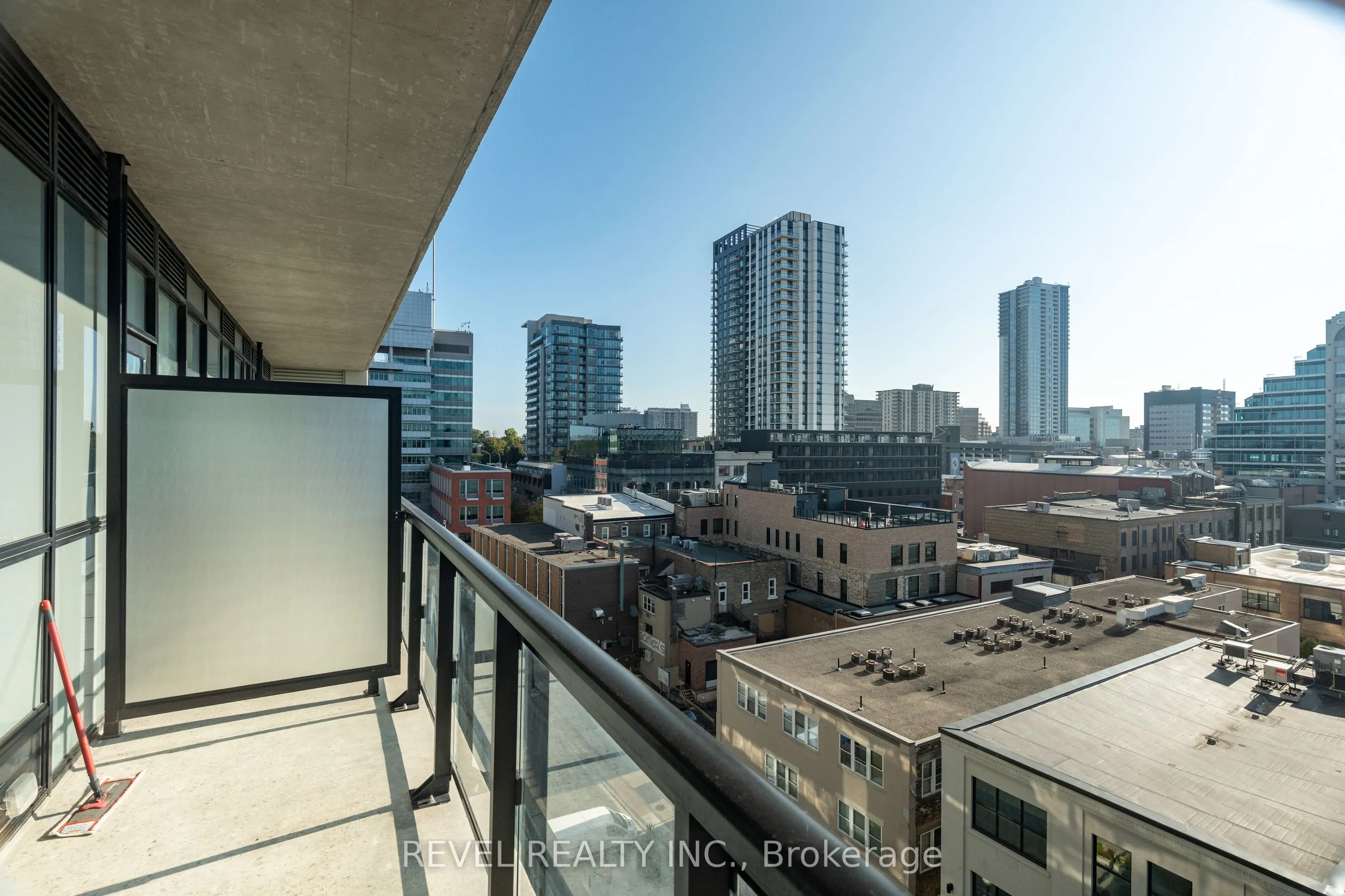 60 Charles Street W, #5