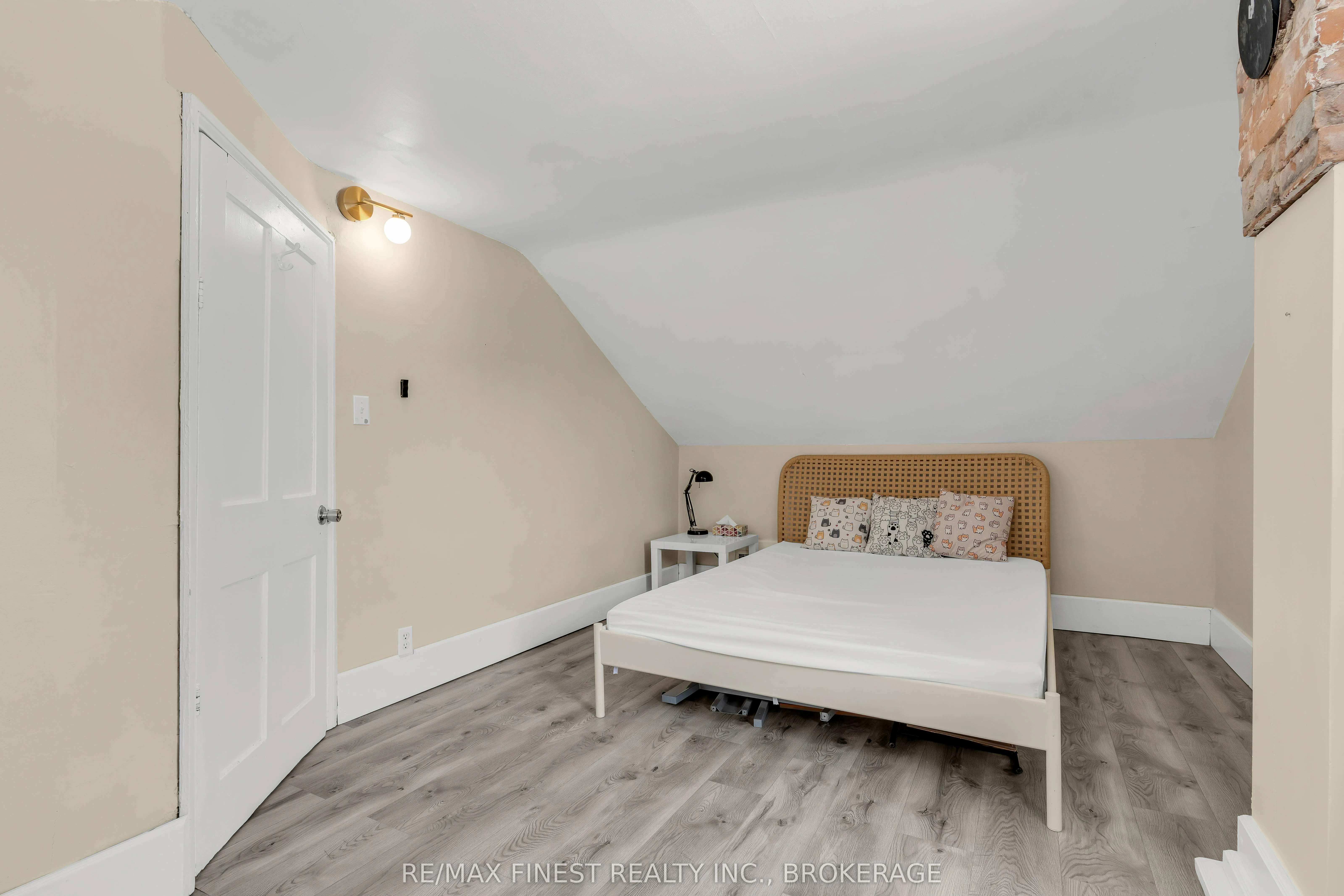 763 King street West