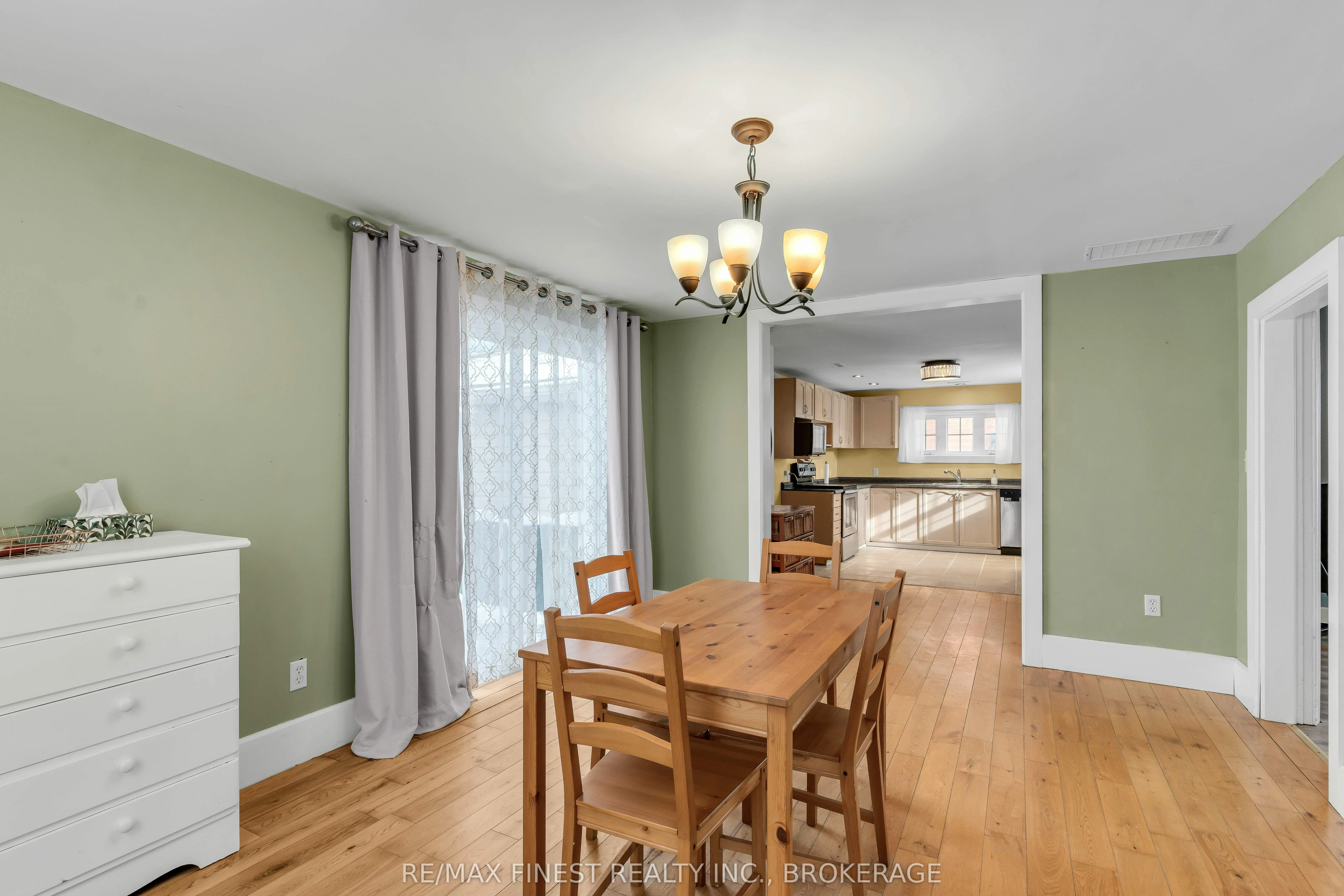 763 King street West