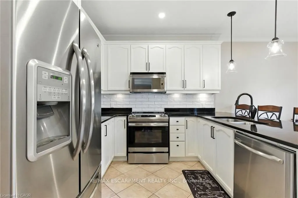 11 Silverspring Crescent