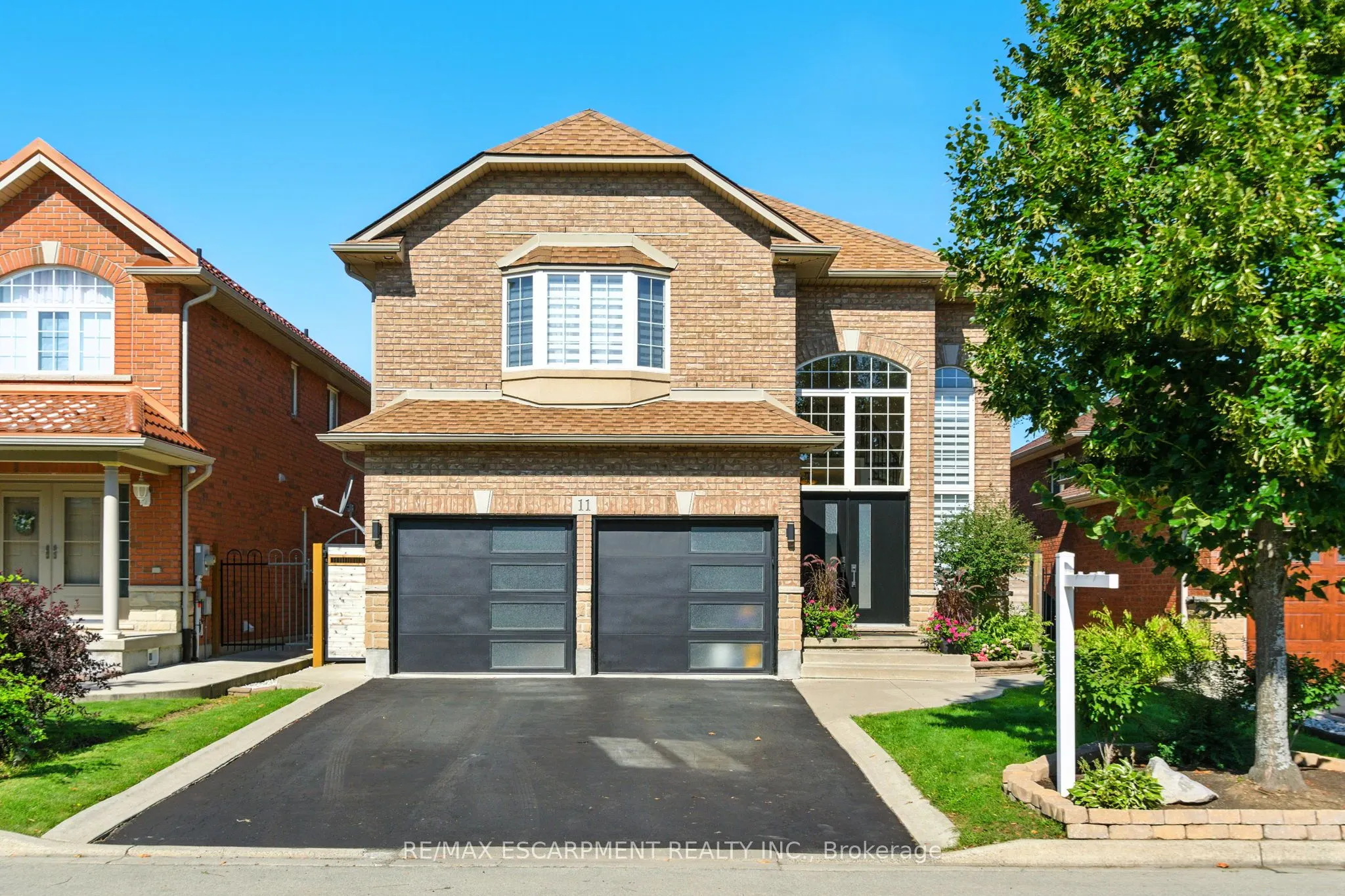 11 Silverspring Crescent