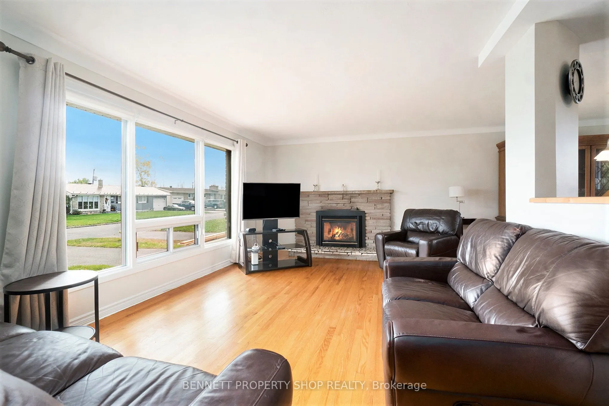 17 Glenmanor Drive