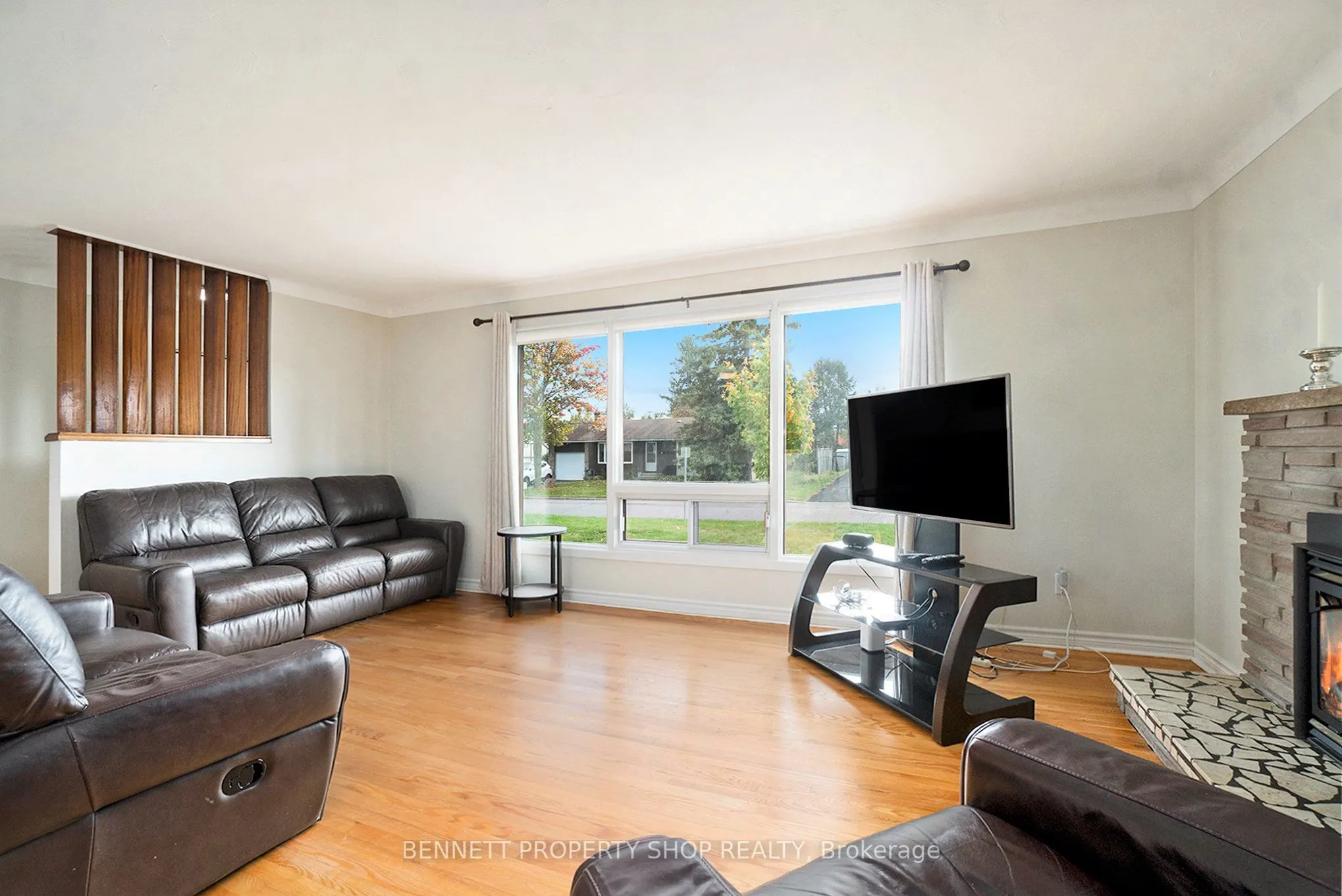 17 Glenmanor Drive