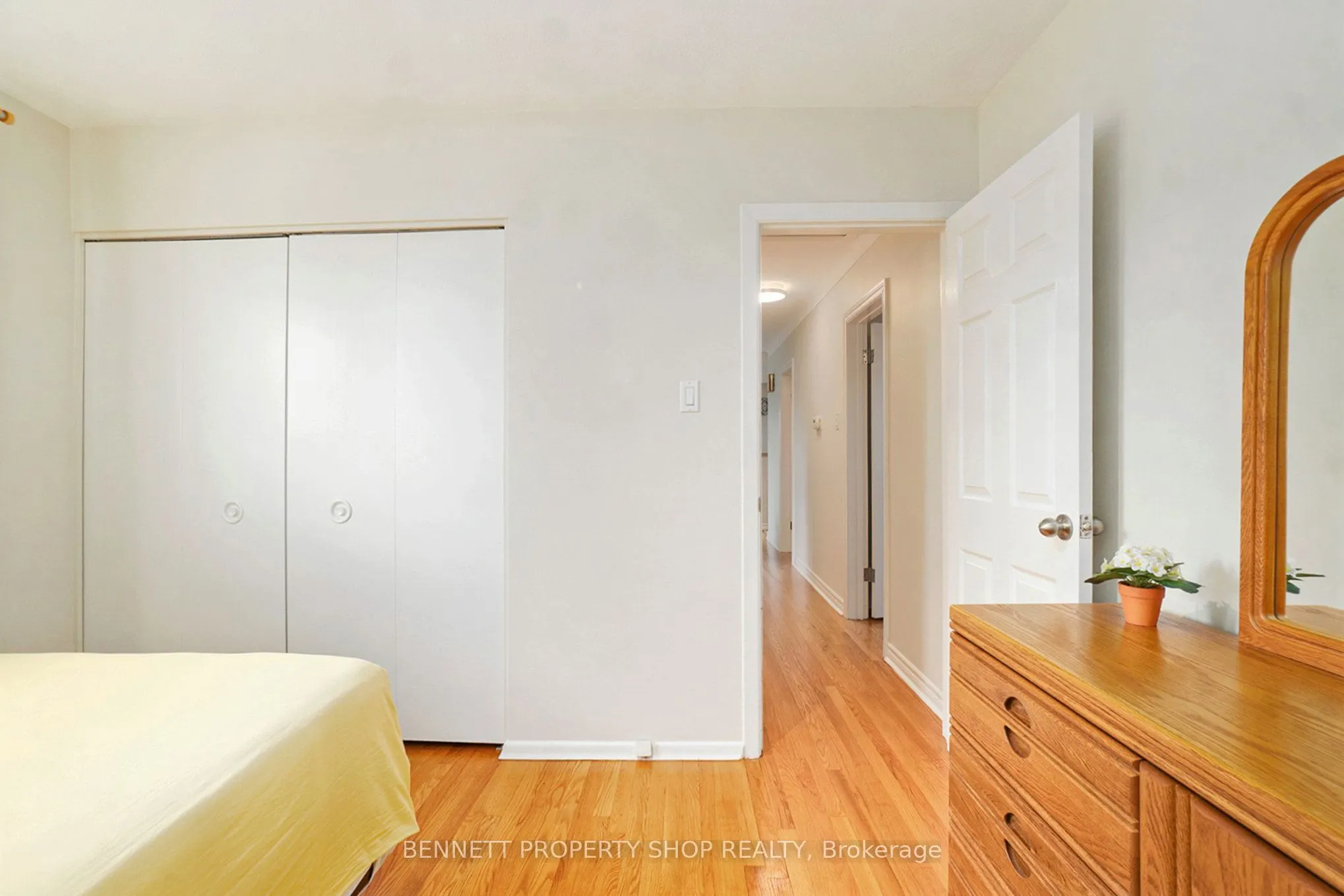 17 Glenmanor Drive