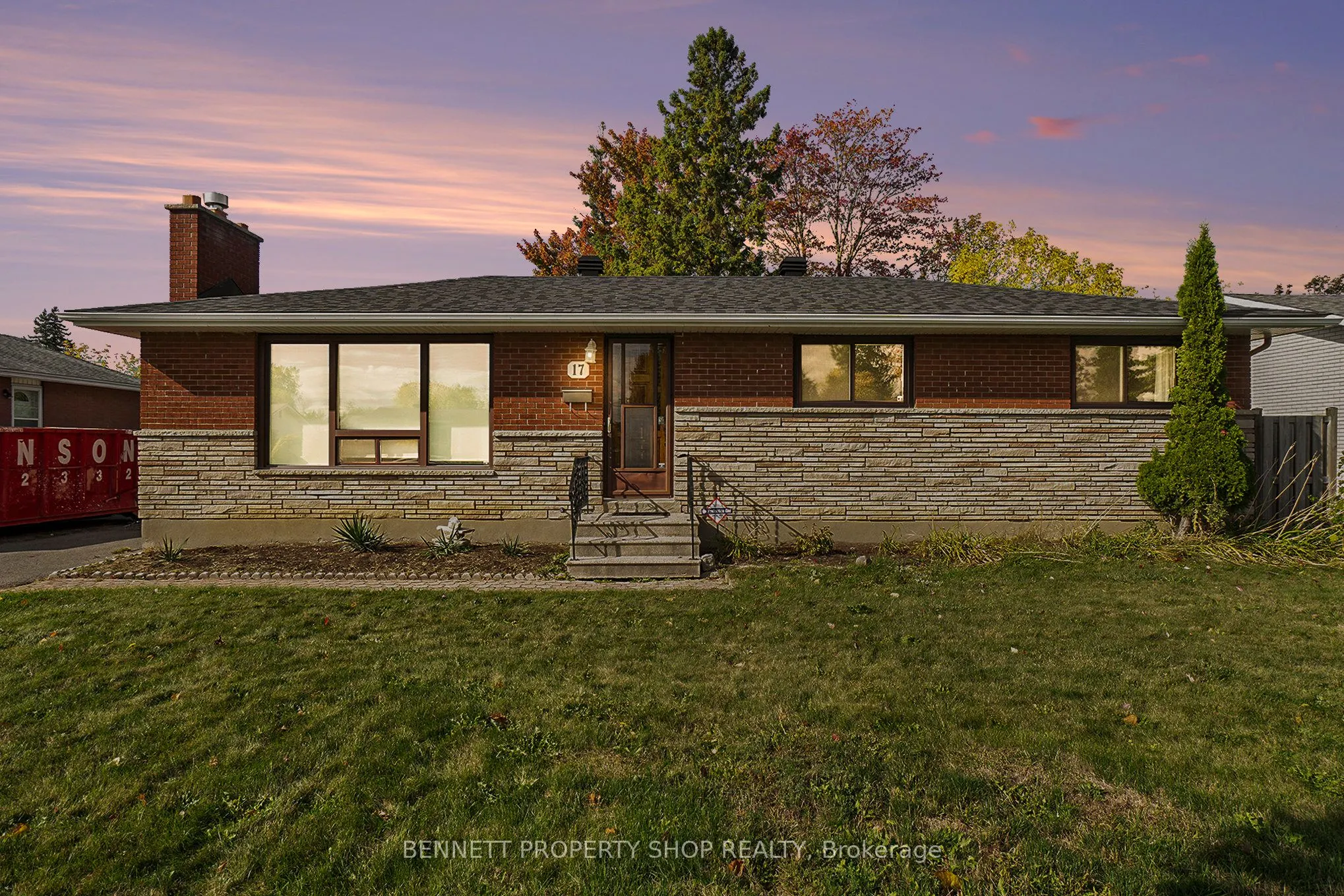 17 Glenmanor Drive