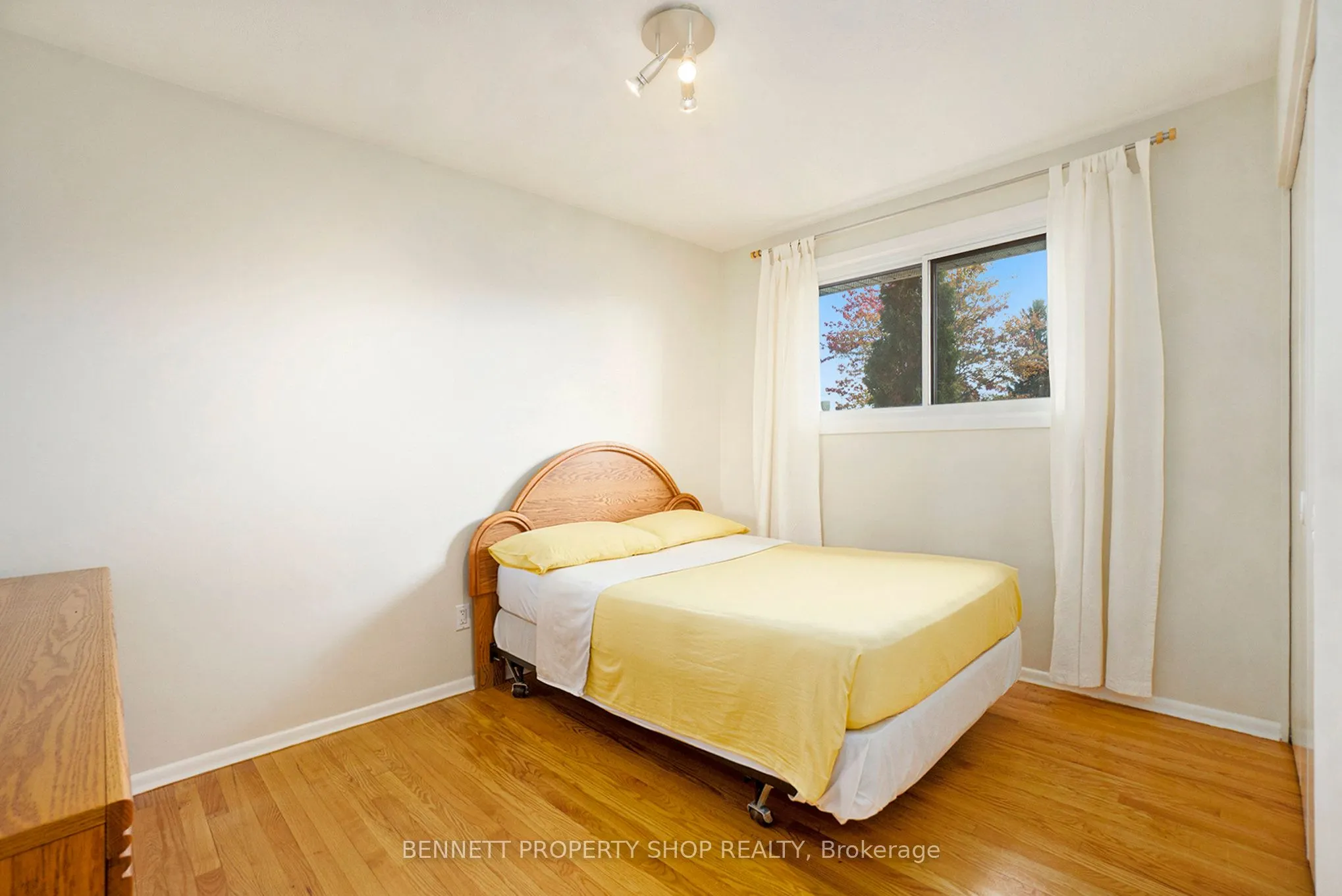 17 Glenmanor Drive