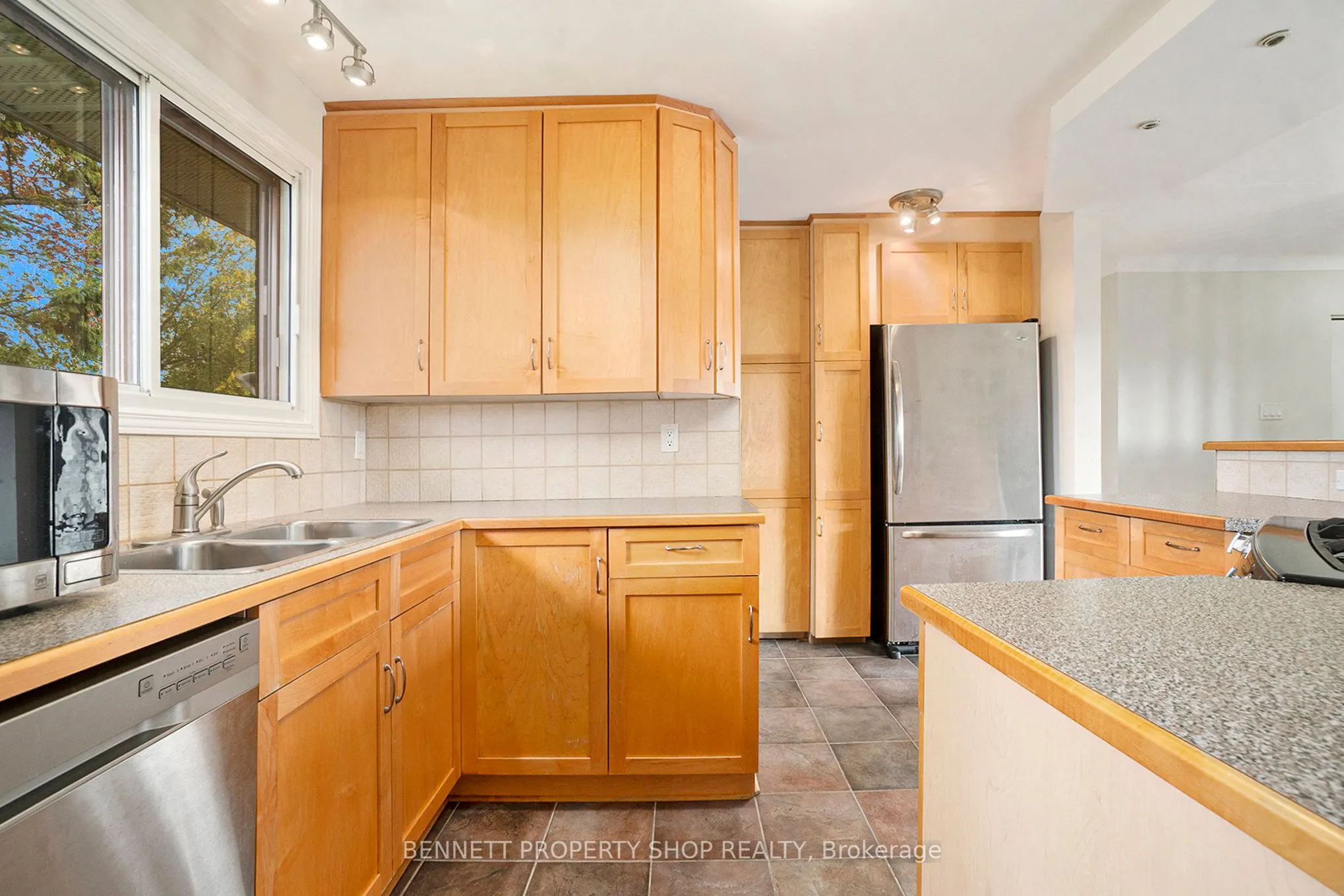 17 Glenmanor Drive