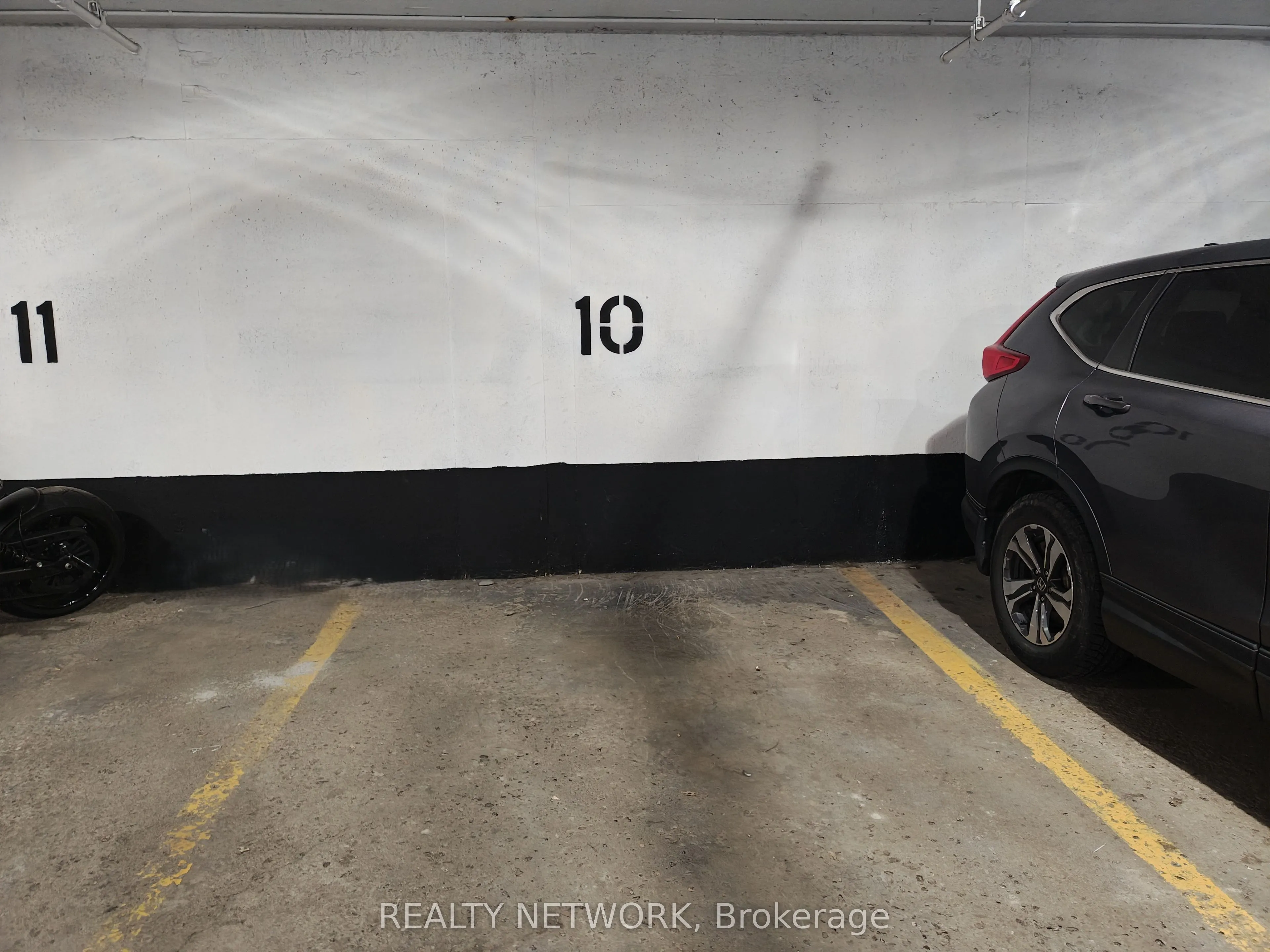 81 Charlton Avenue E, #103