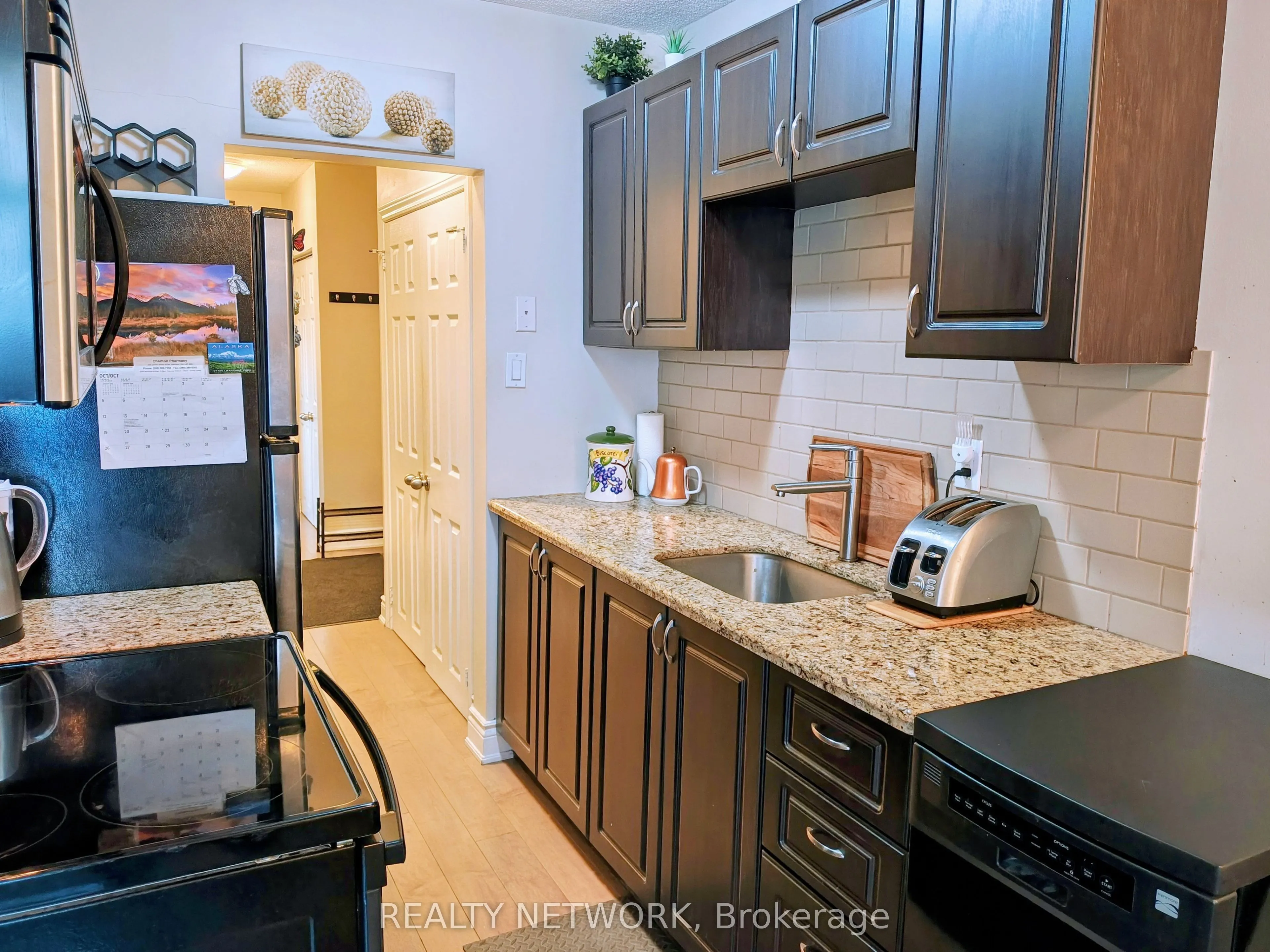 81 Charlton Avenue E, #103