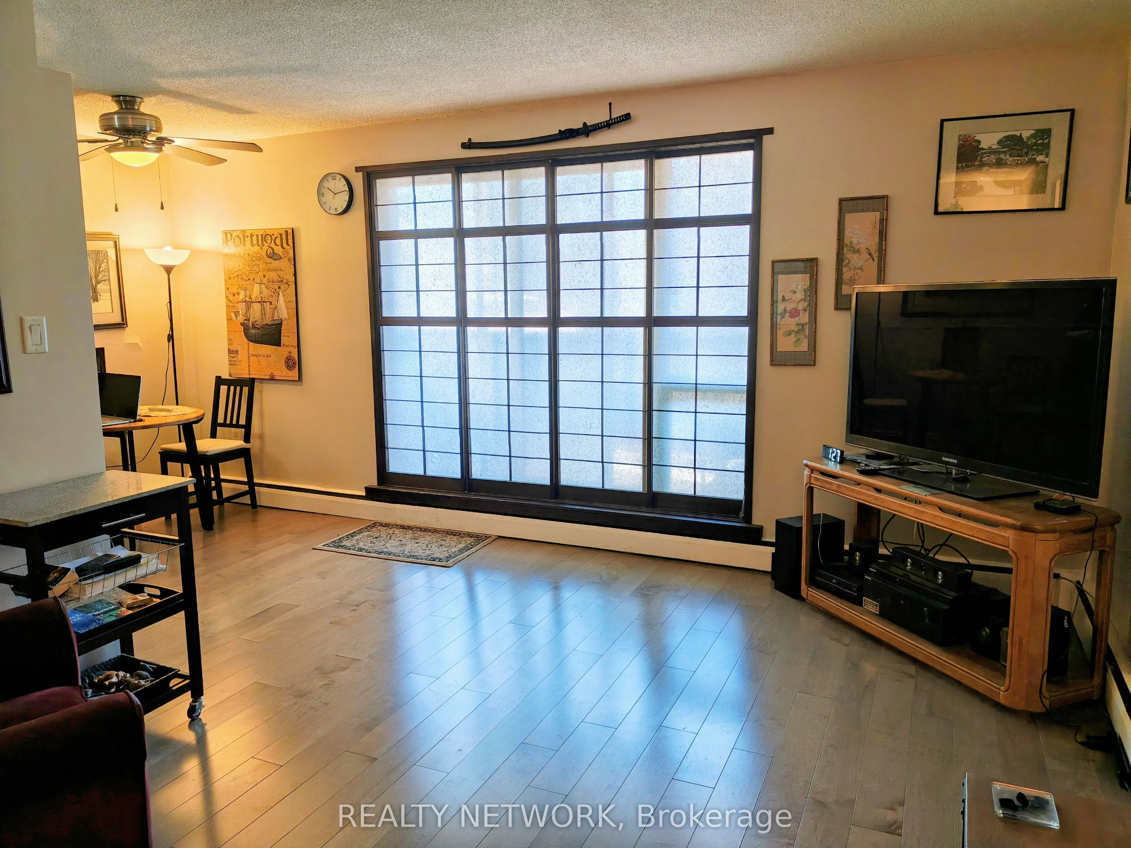 81 Charlton Avenue E, #103