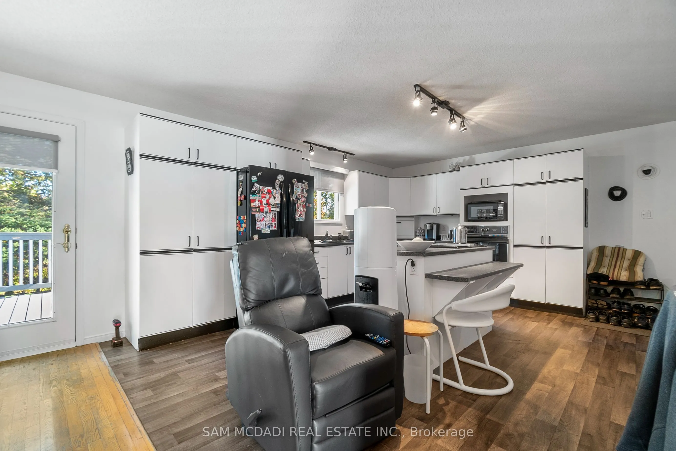 2705 Laurier Street