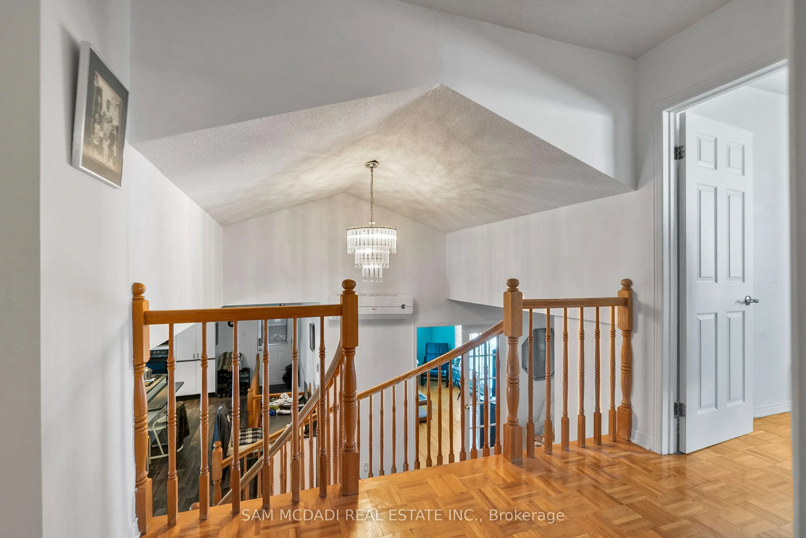 2705 Laurier Street