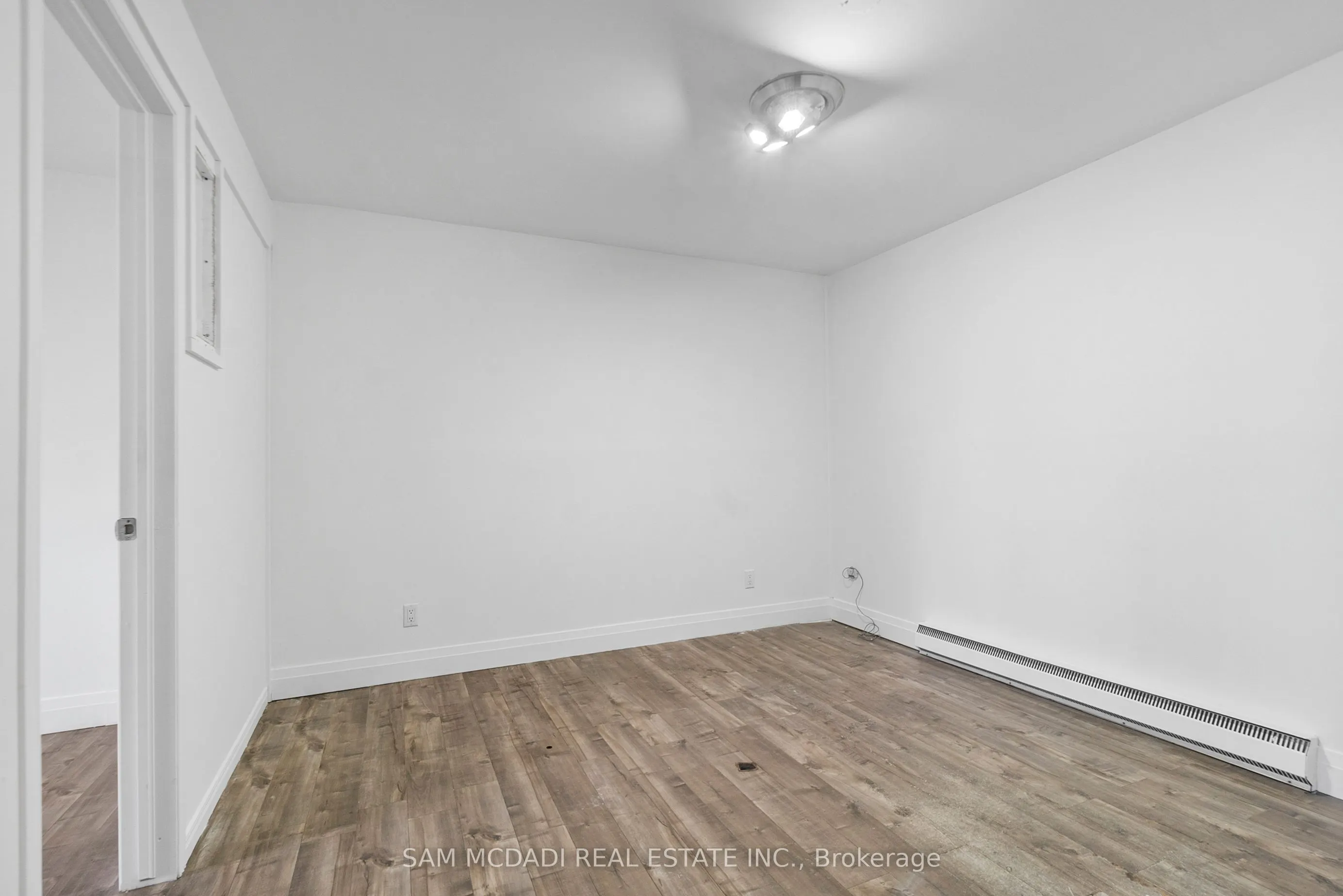 2705 Laurier Street