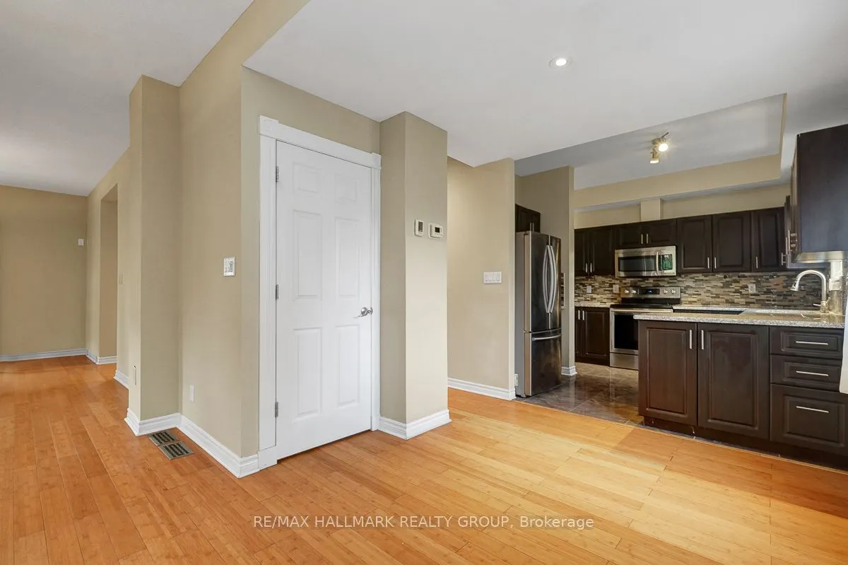 2194 Niagara Drive