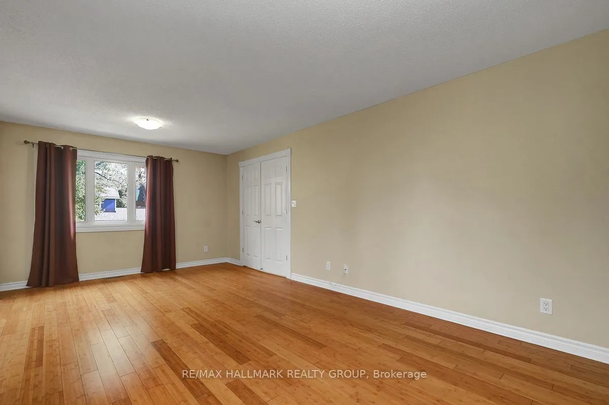 2194 Niagara Drive