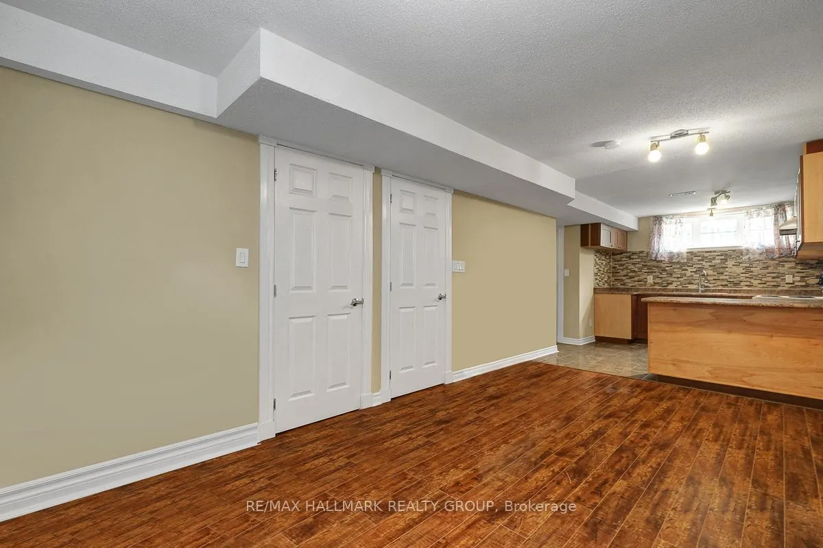 2194 Niagara Drive