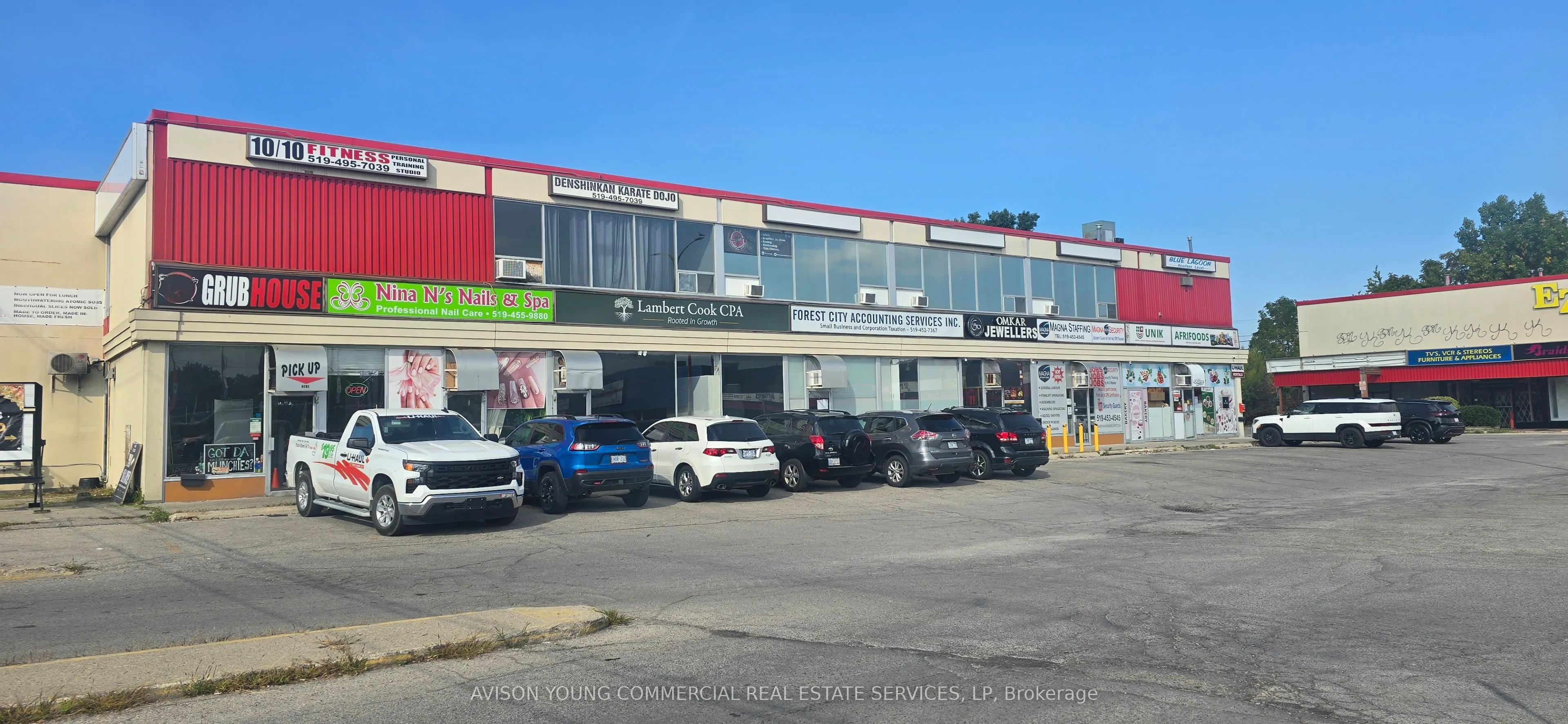 1472 Dundas Street