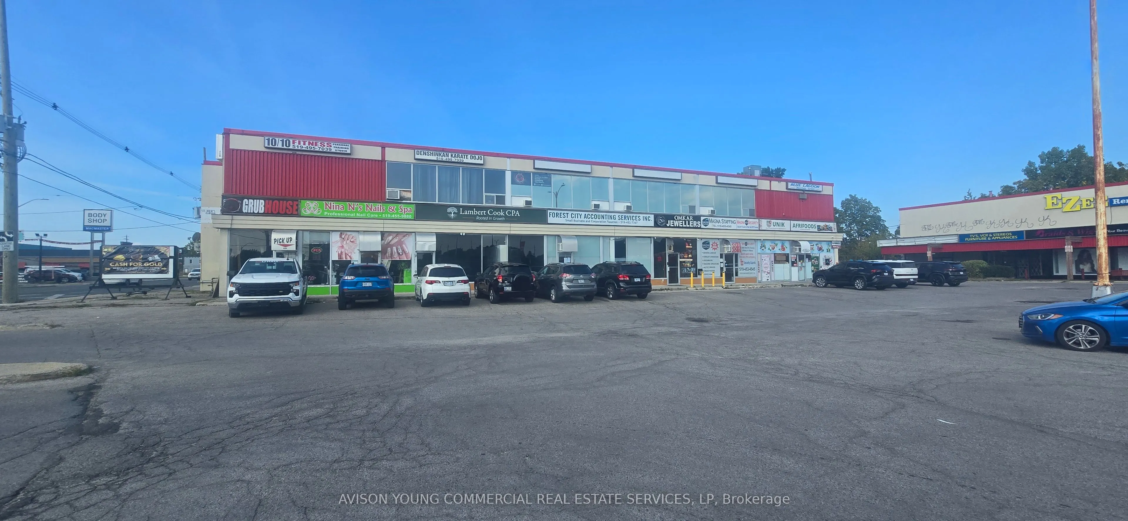 1472 Dundas Street