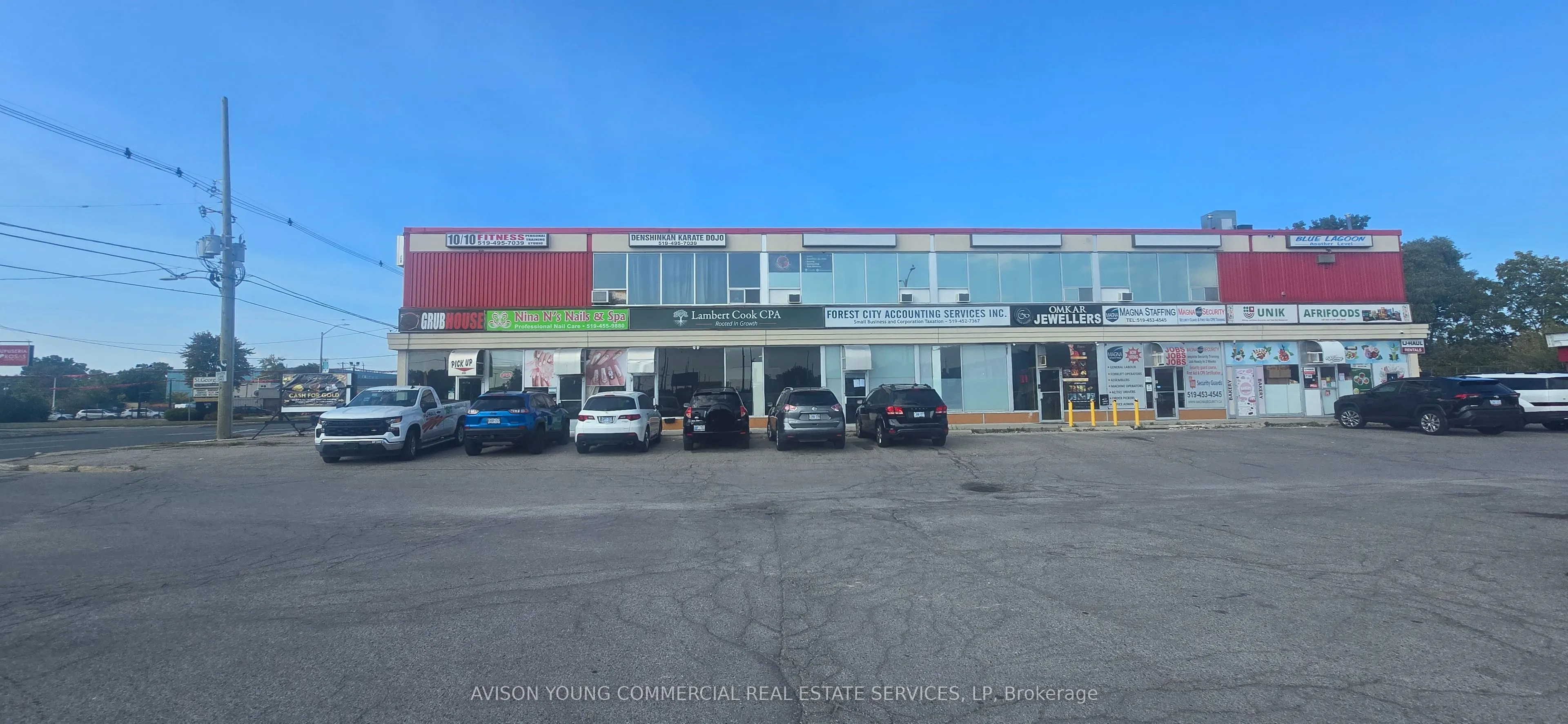 1472 Dundas Street