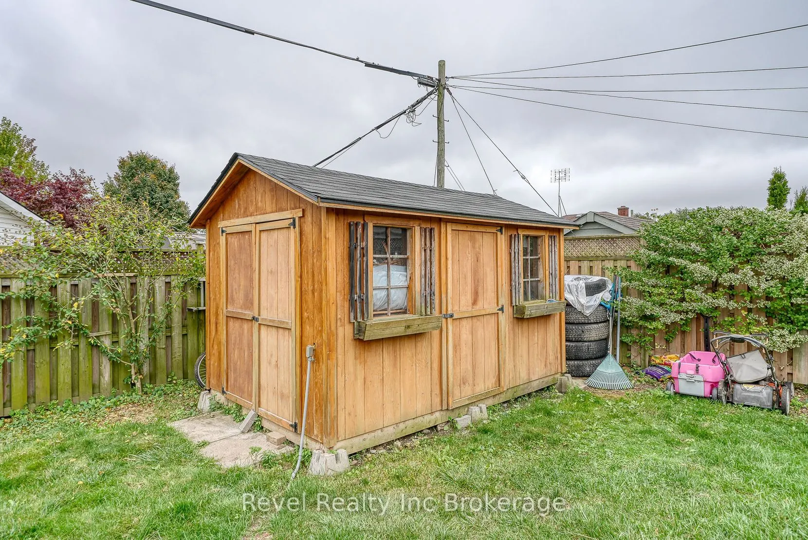 764 Devonshire Avenue