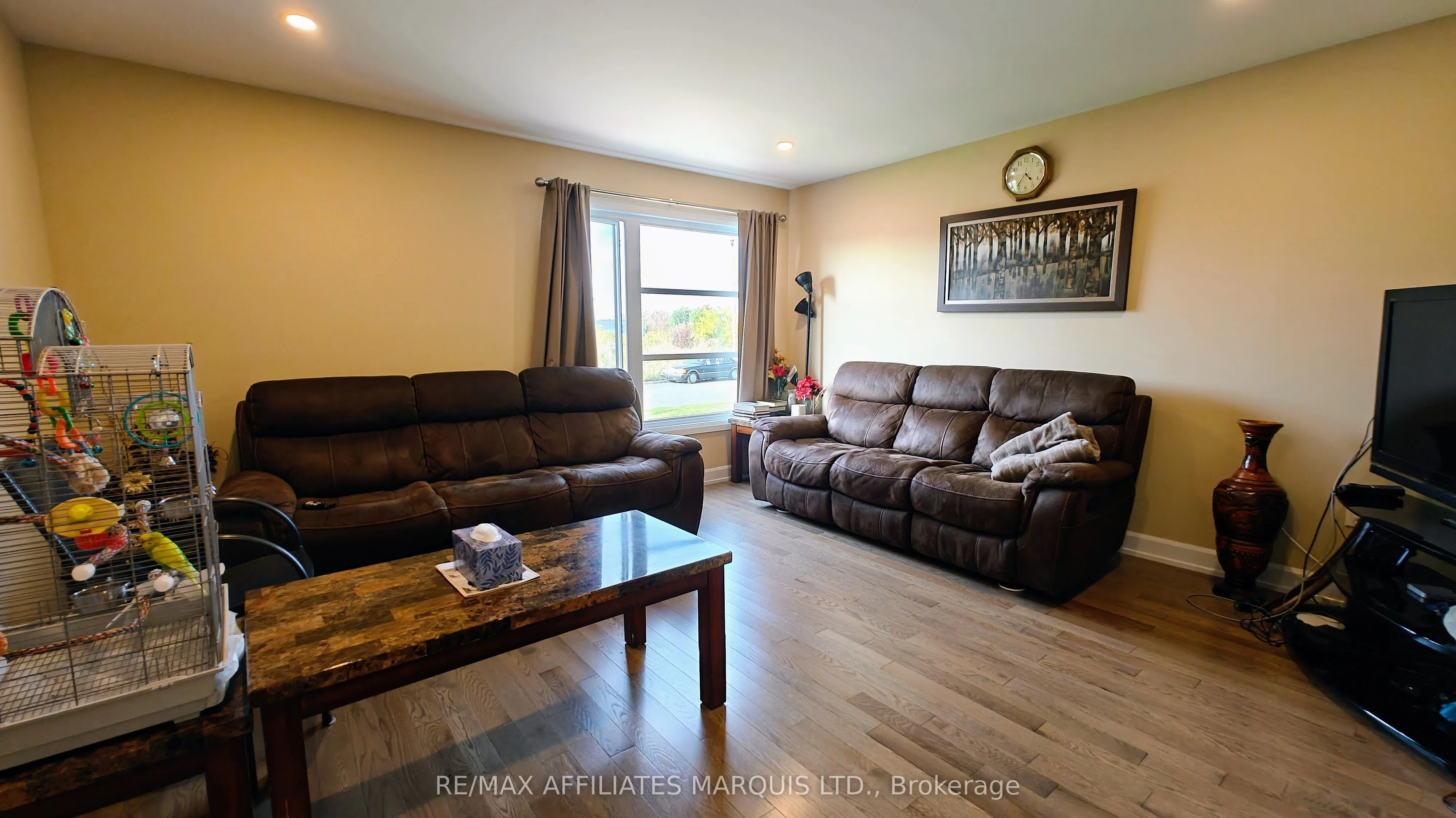 369 Belfort Crescent