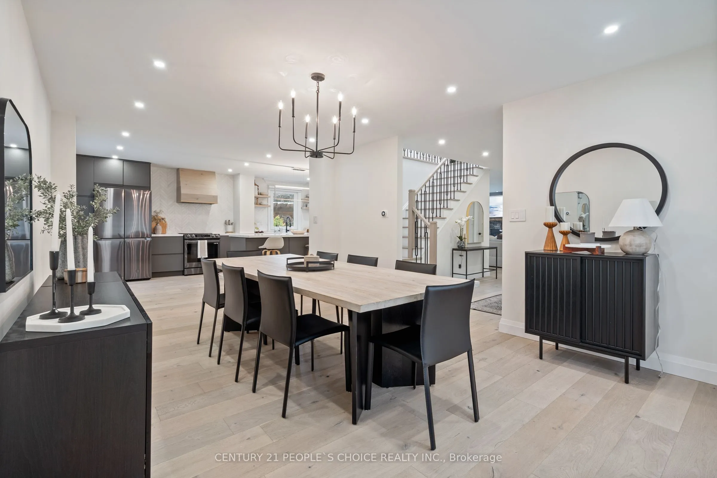 7 Carl Crescent