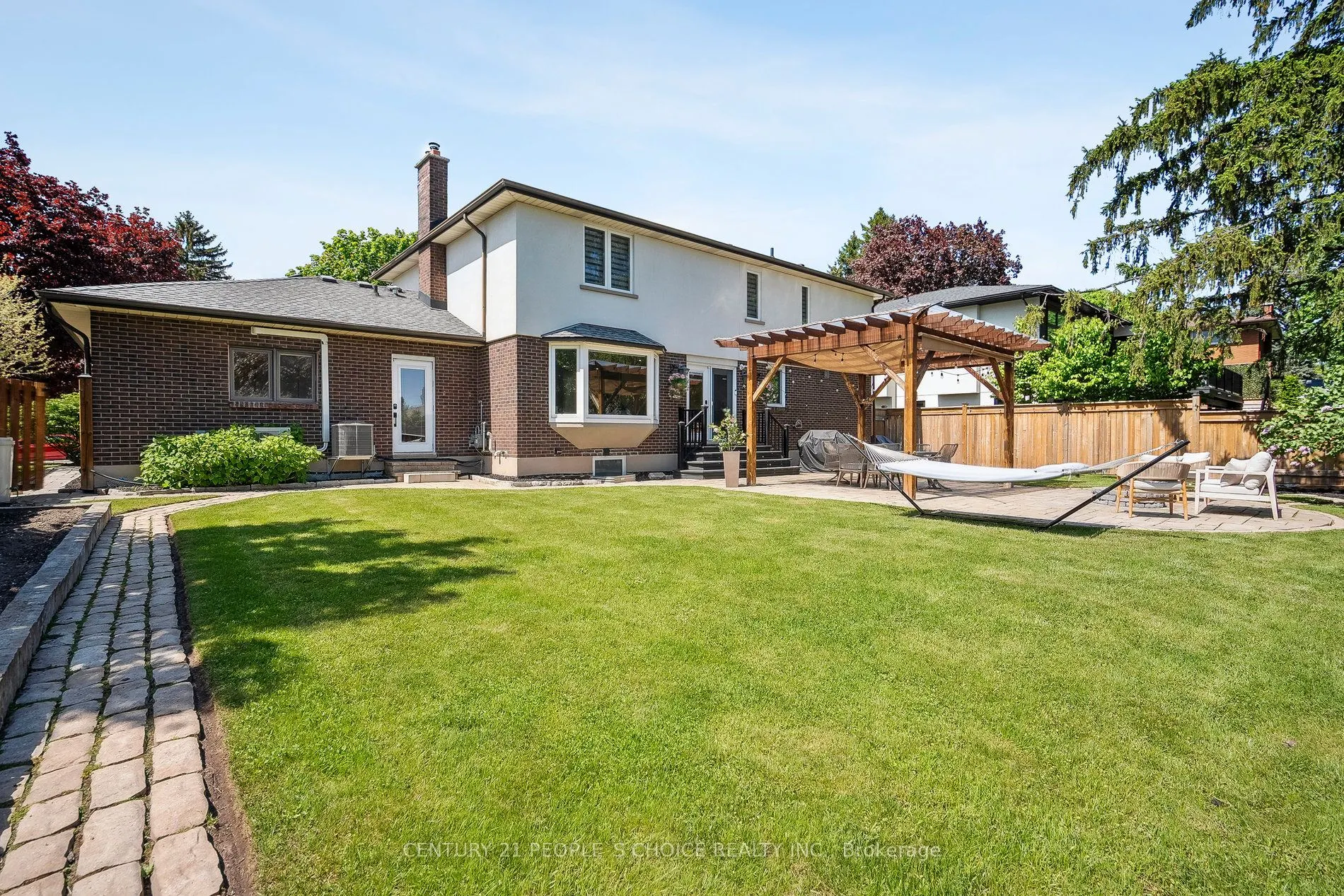 7 Carl Crescent