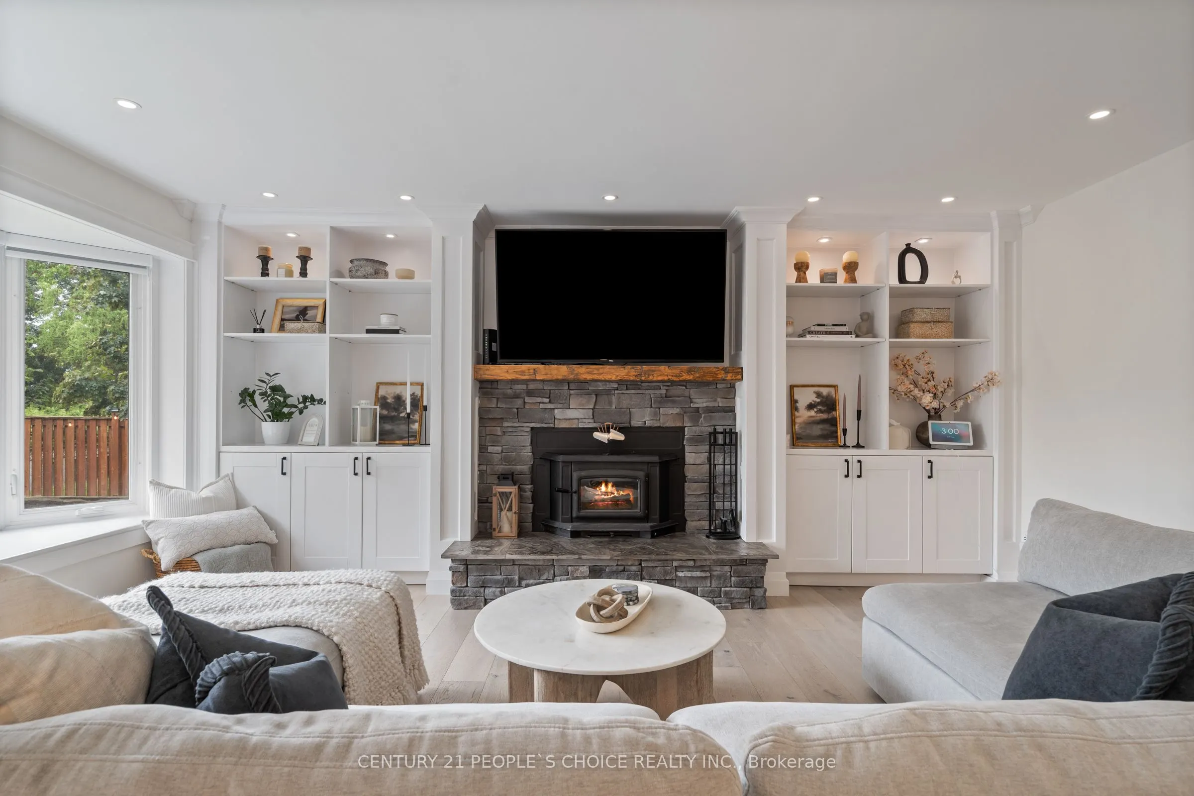 7 Carl Crescent