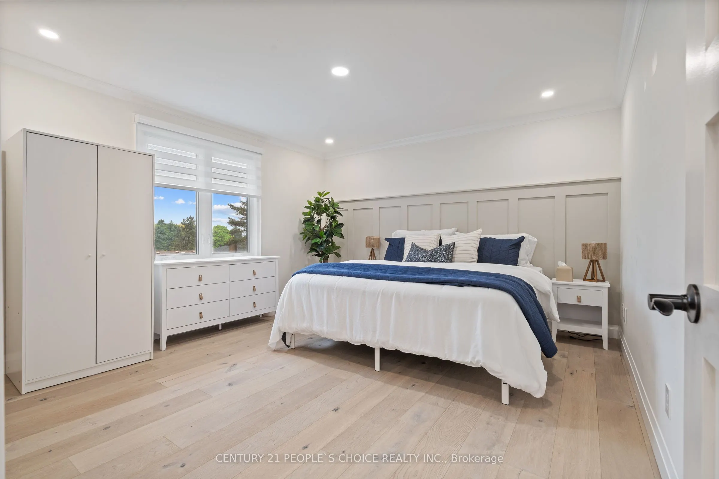 7 Carl Crescent