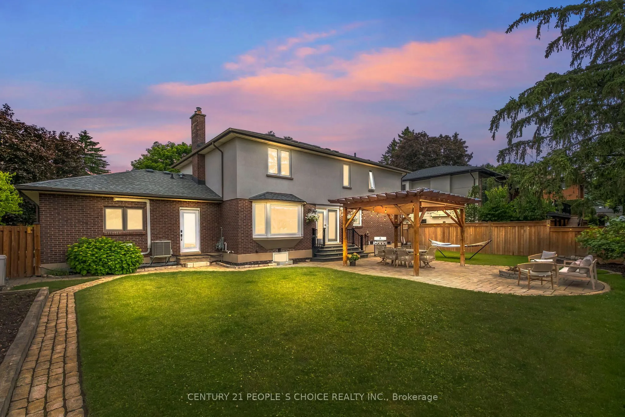 7 Carl Crescent