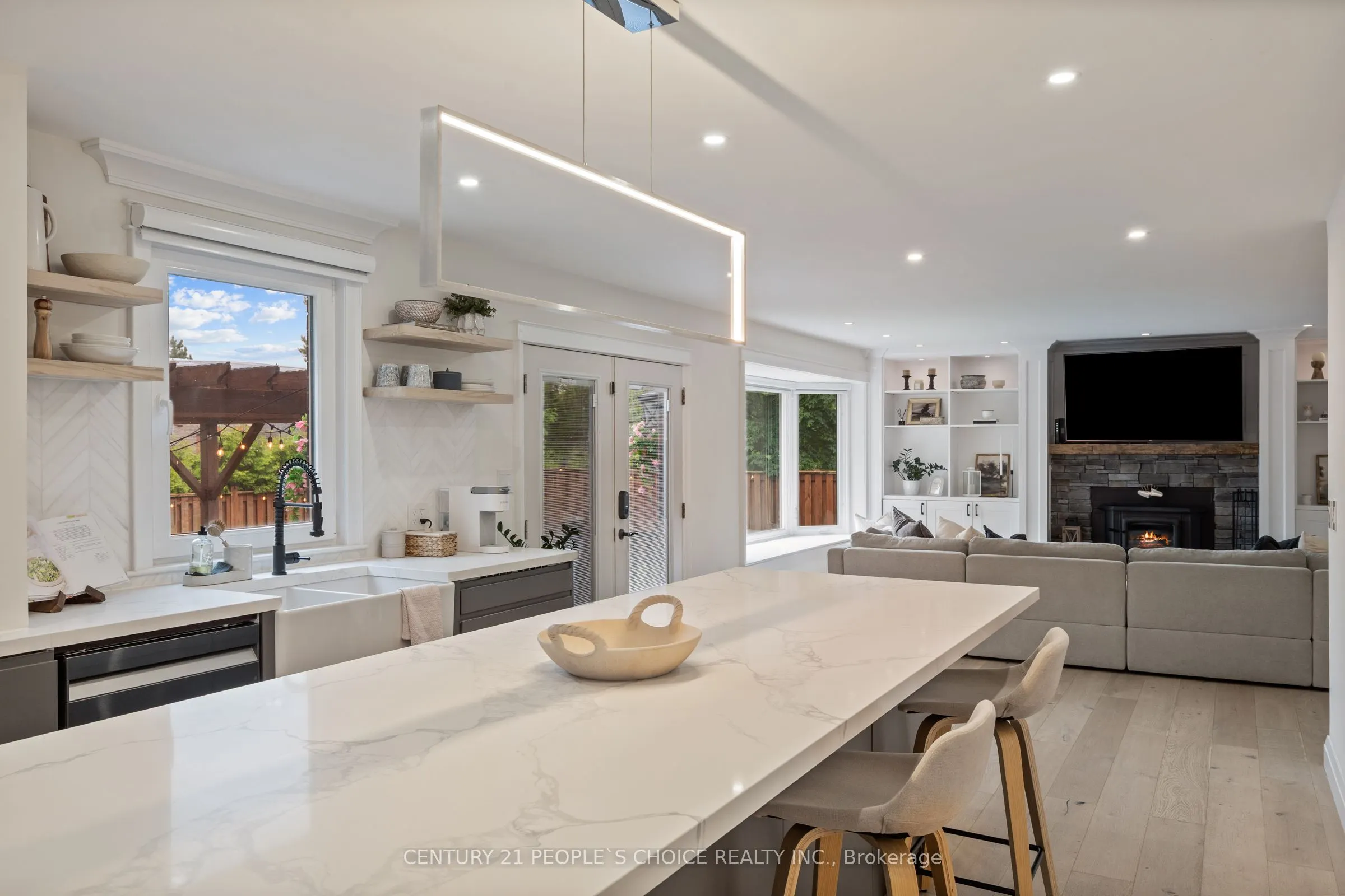 7 Carl Crescent